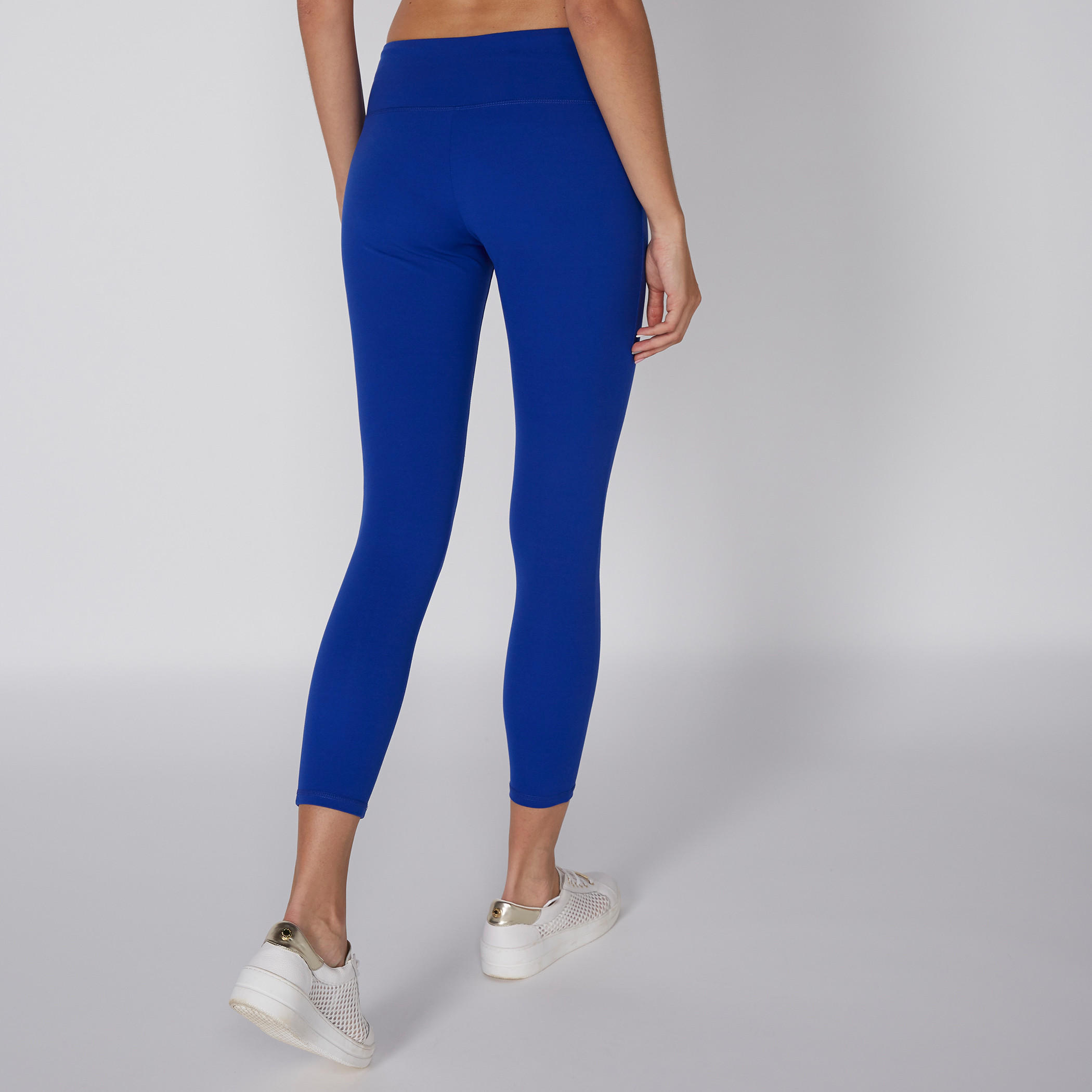 بنطال ليقنز طويل بخصر مطّاطي وطبعات من كابا-women-clothing-bottoms-leggings-image-4