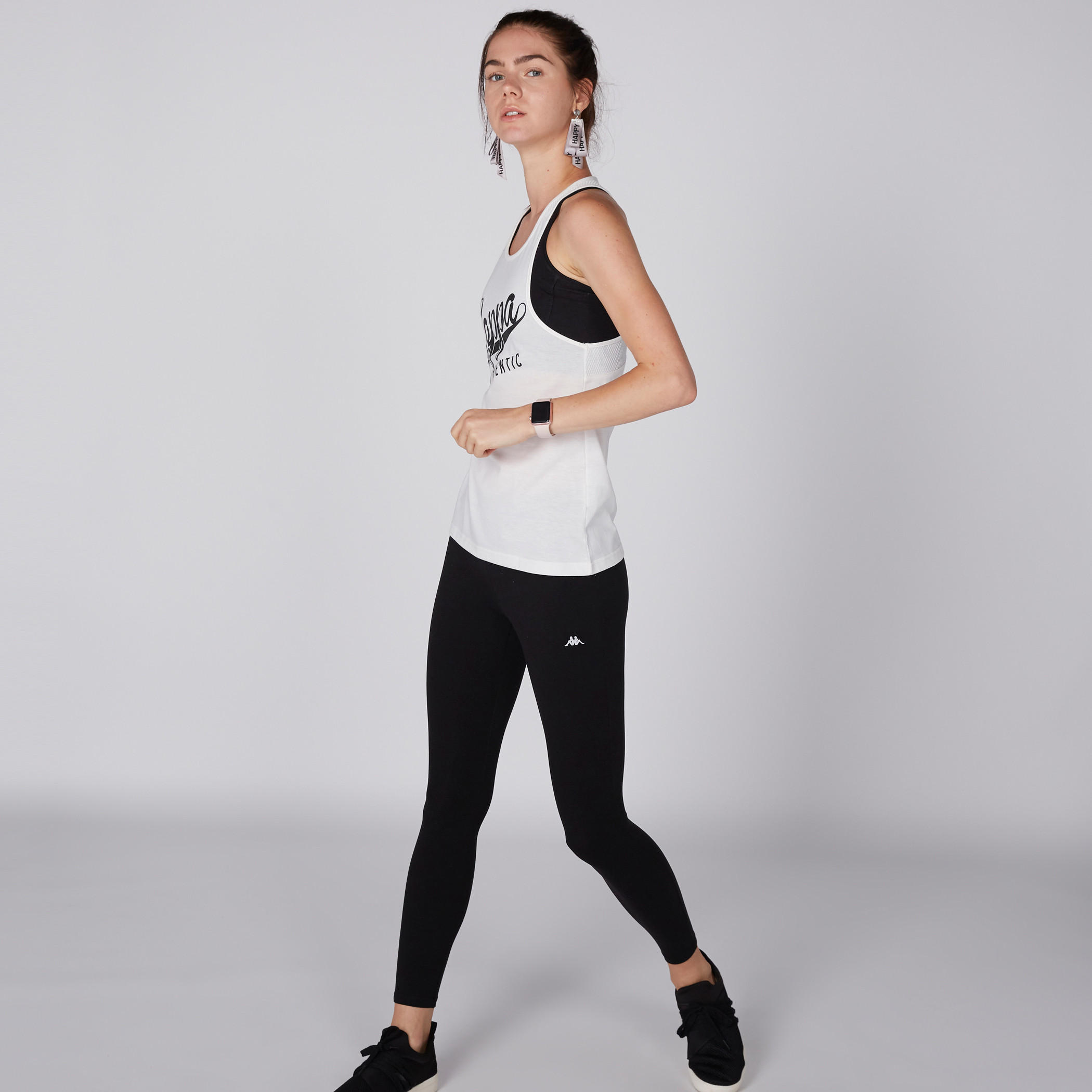 سترة فيست بياقة عميقة وظهر ريسر وطبعات من كابا-women-clothing-sportswearandactivewear-tshirtsandvests-image-3