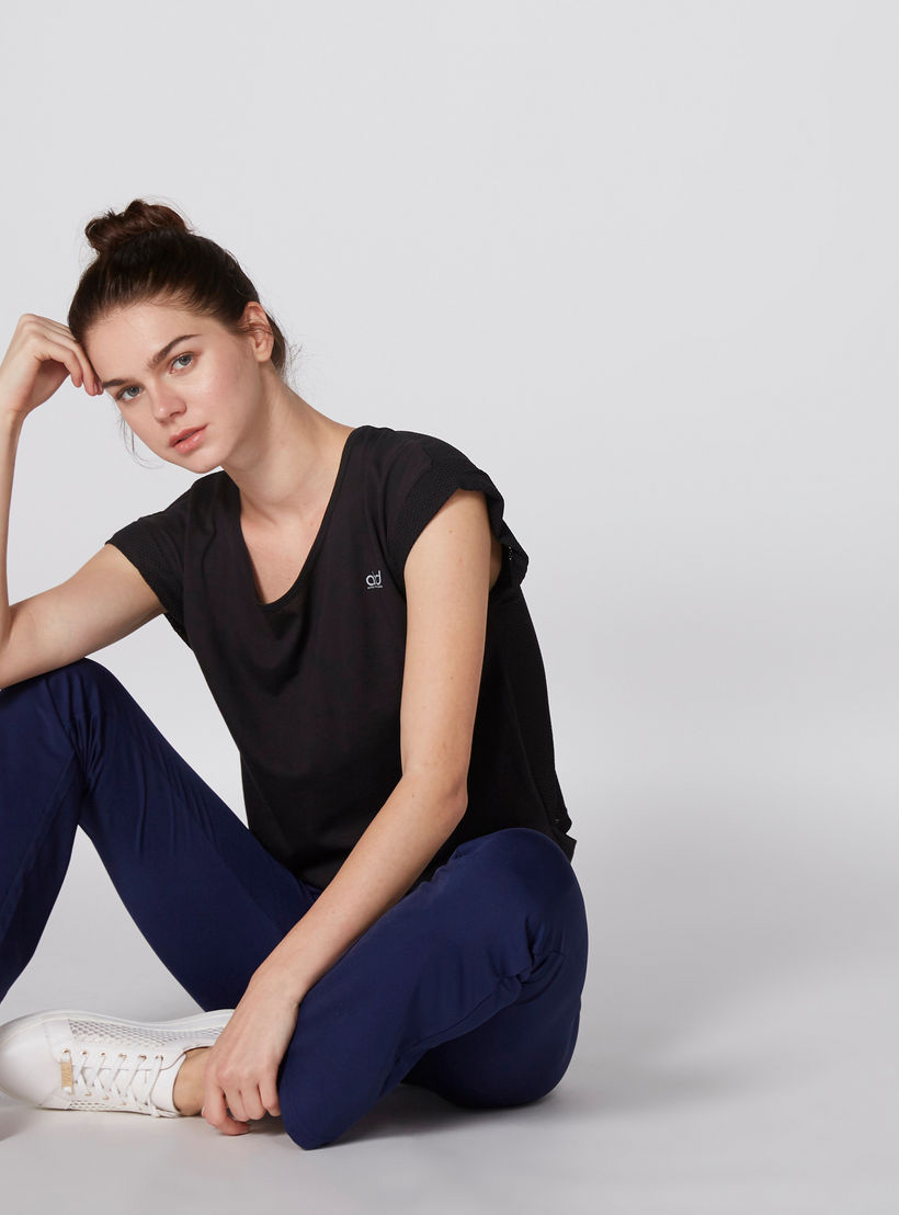 بنطال رياضي بخصر مطّاطي وجيوب من كابا-women-clothing-bottoms-trousers-image-1