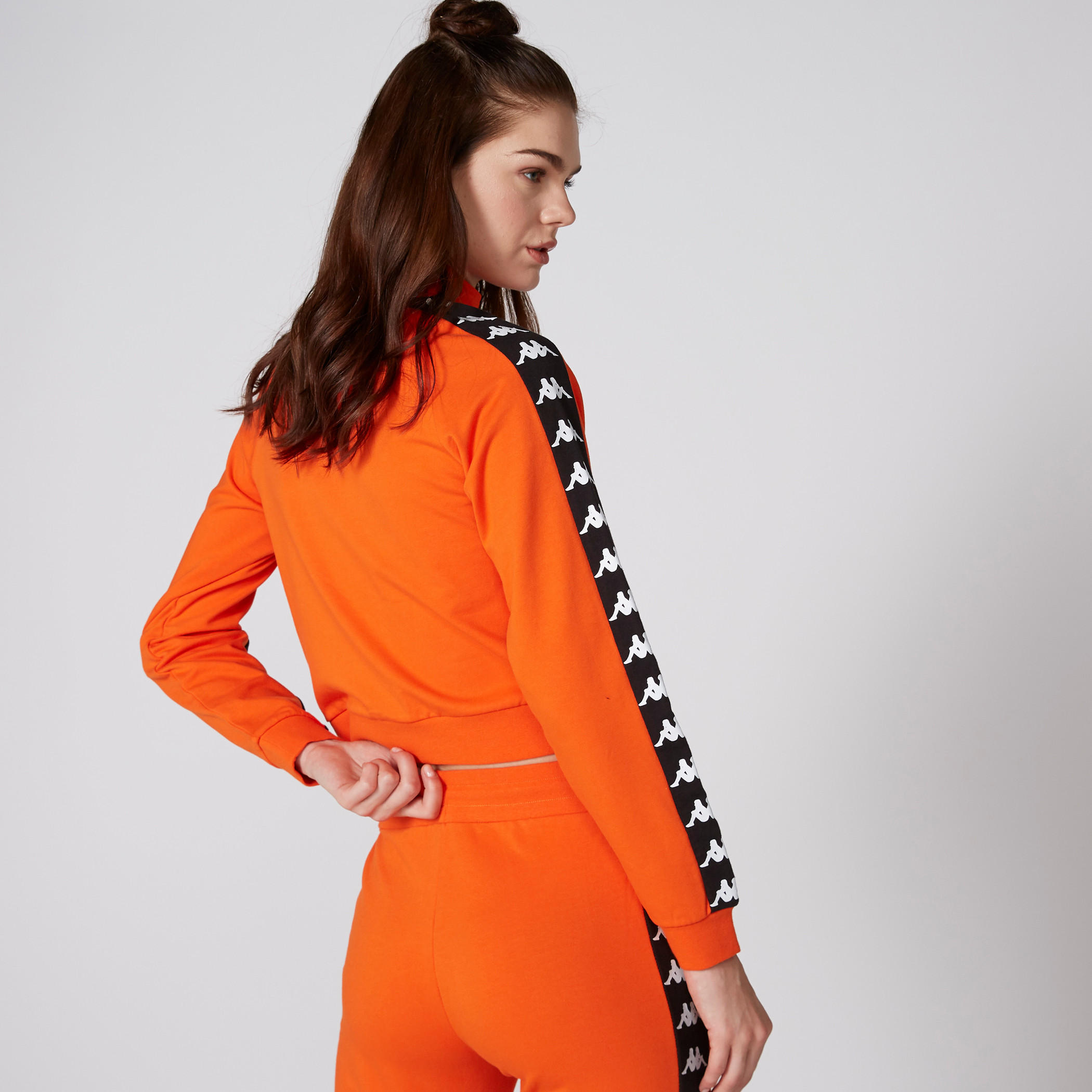 جاكيت بومبر بأكمام طويلة وسحّاب إغلاق من كابا-women-clothing-sportswearandactivewear-coatsandjackets-jackets-image-2