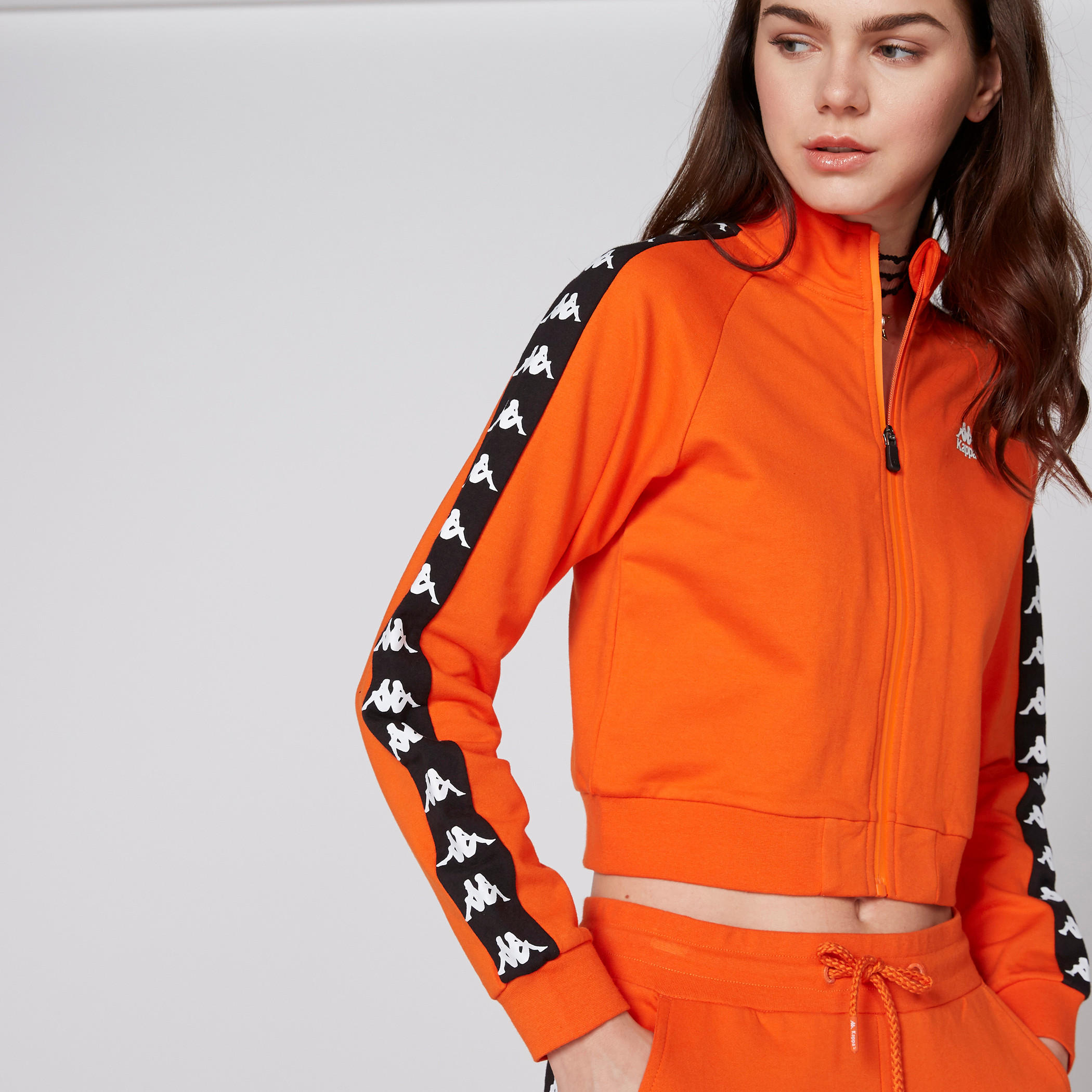 جاكيت بومبر بأكمام طويلة وسحّاب إغلاق من كابا-women-clothing-sportswearandactivewear-coatsandjackets-jackets-image-4
