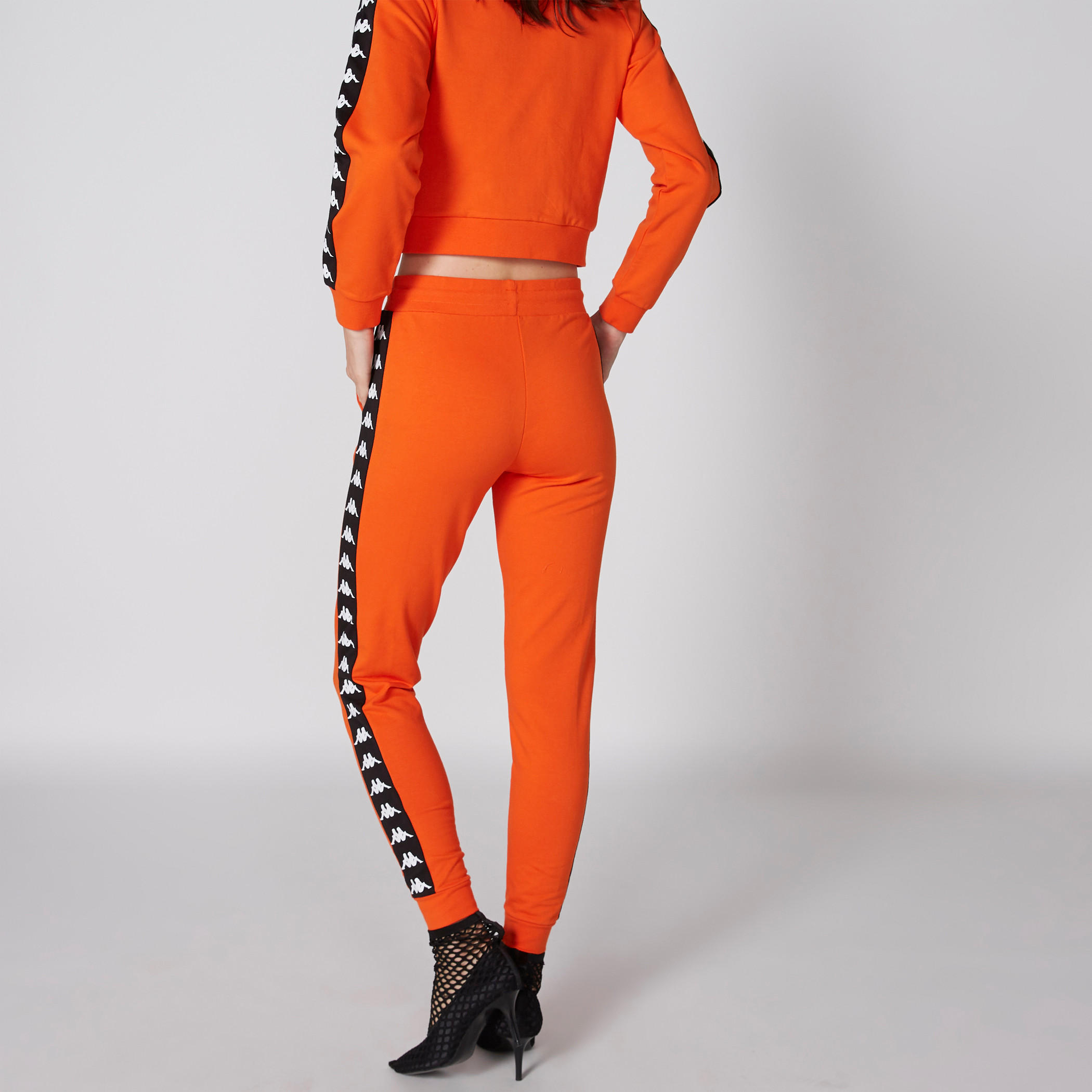 بنطال رياضي طويل بخصر مطاطي وطبعات من كابا-women-clothing-bottoms-joggers-image-2