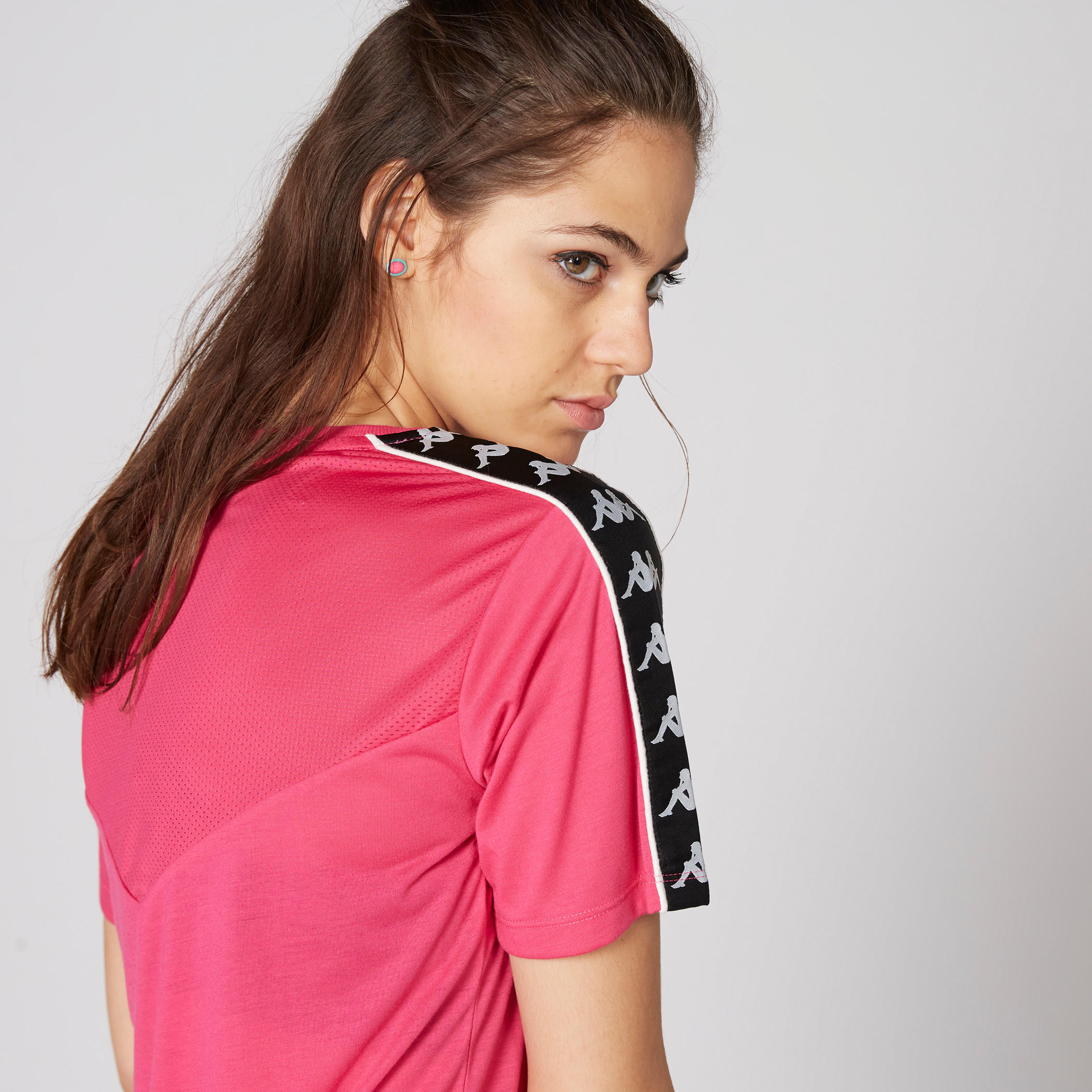 بلوزة قصيرة بأكمام قصيرة من كابا-women-clothing-sportswearandactivewear-tshirtsandvests-image-2