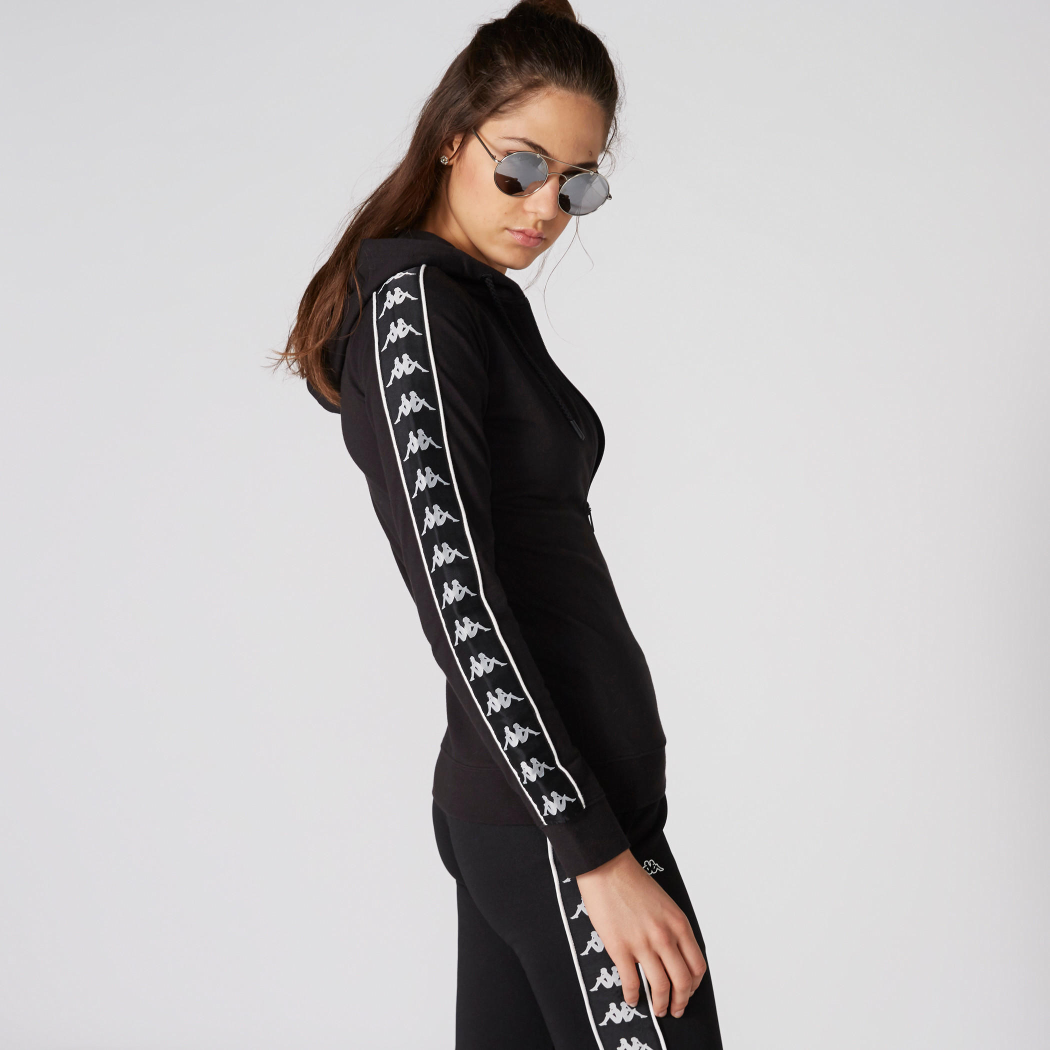 هودي بأكمام طويلة وسحّاب إغلاق من كابا-women-clothing-sportswearandactivewear-hoodiesandsweatshirts-image-3