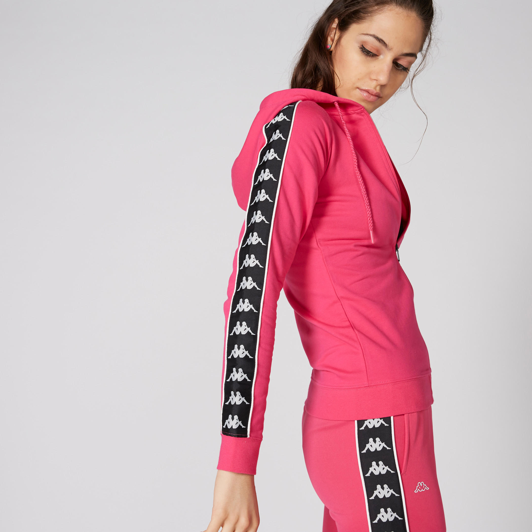 جاكيت بسحّاب إغلاق وقبعة من كابا-women-clothing-sportswearandactivewear-coatsandjackets-jackets-image-4