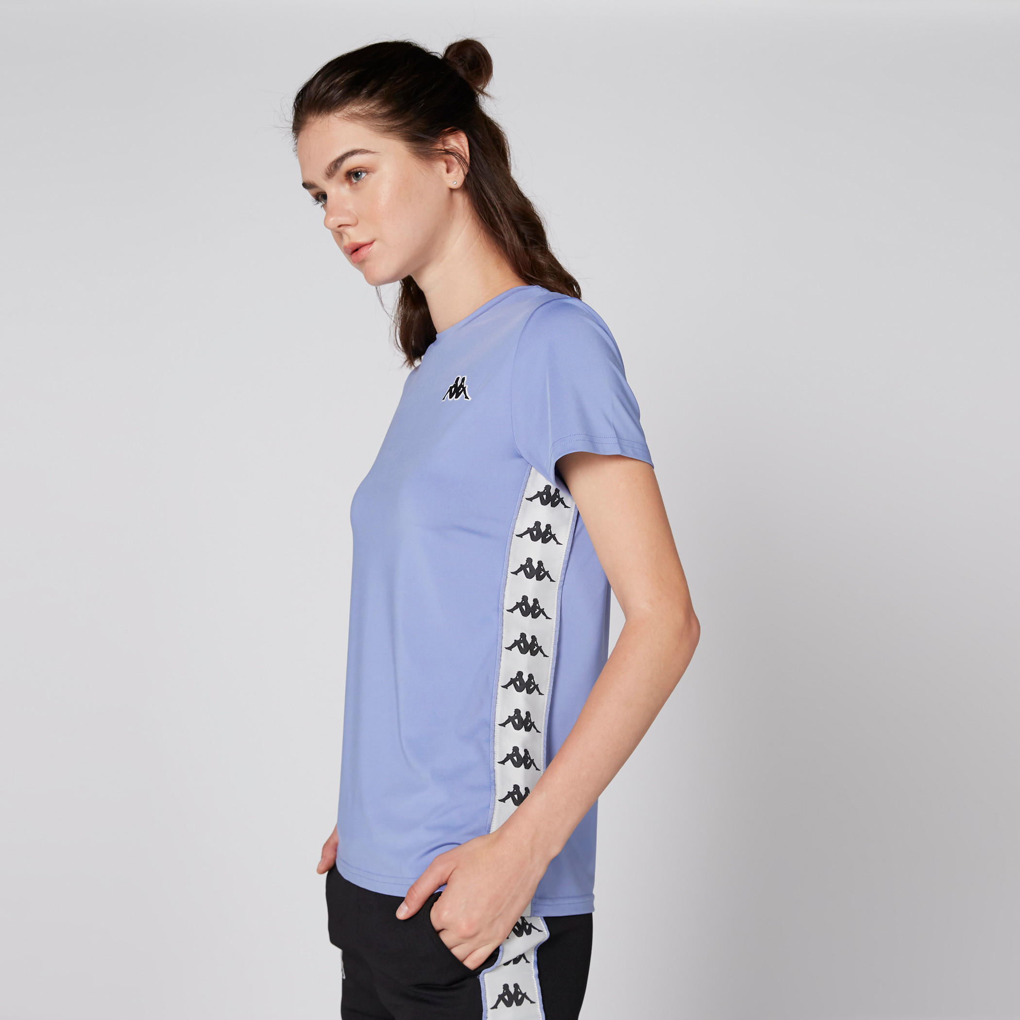 تيشيرت بياقة ضيّقة وأكمام قصيرة من كابا-women-clothing-sportswearandactivewear-tshirtsandvests-image-3