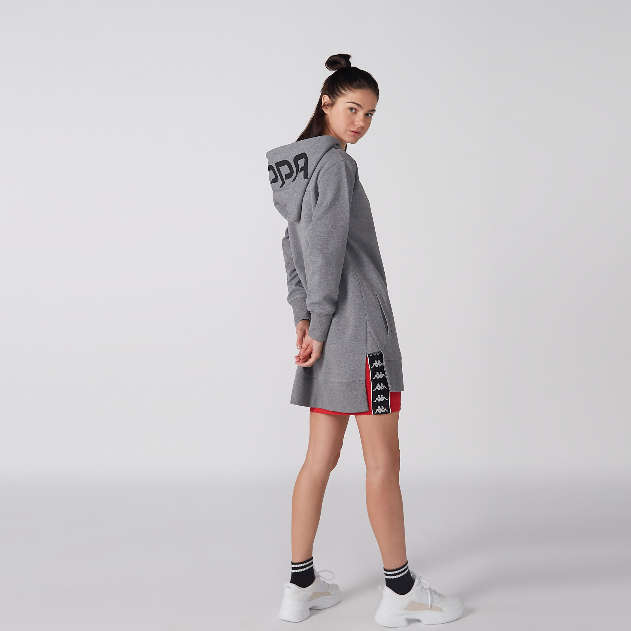 سويت شيرت طويل بقبعة وأكمام طويلة وطبعات من كابا-women-clothing-dresses-image-6