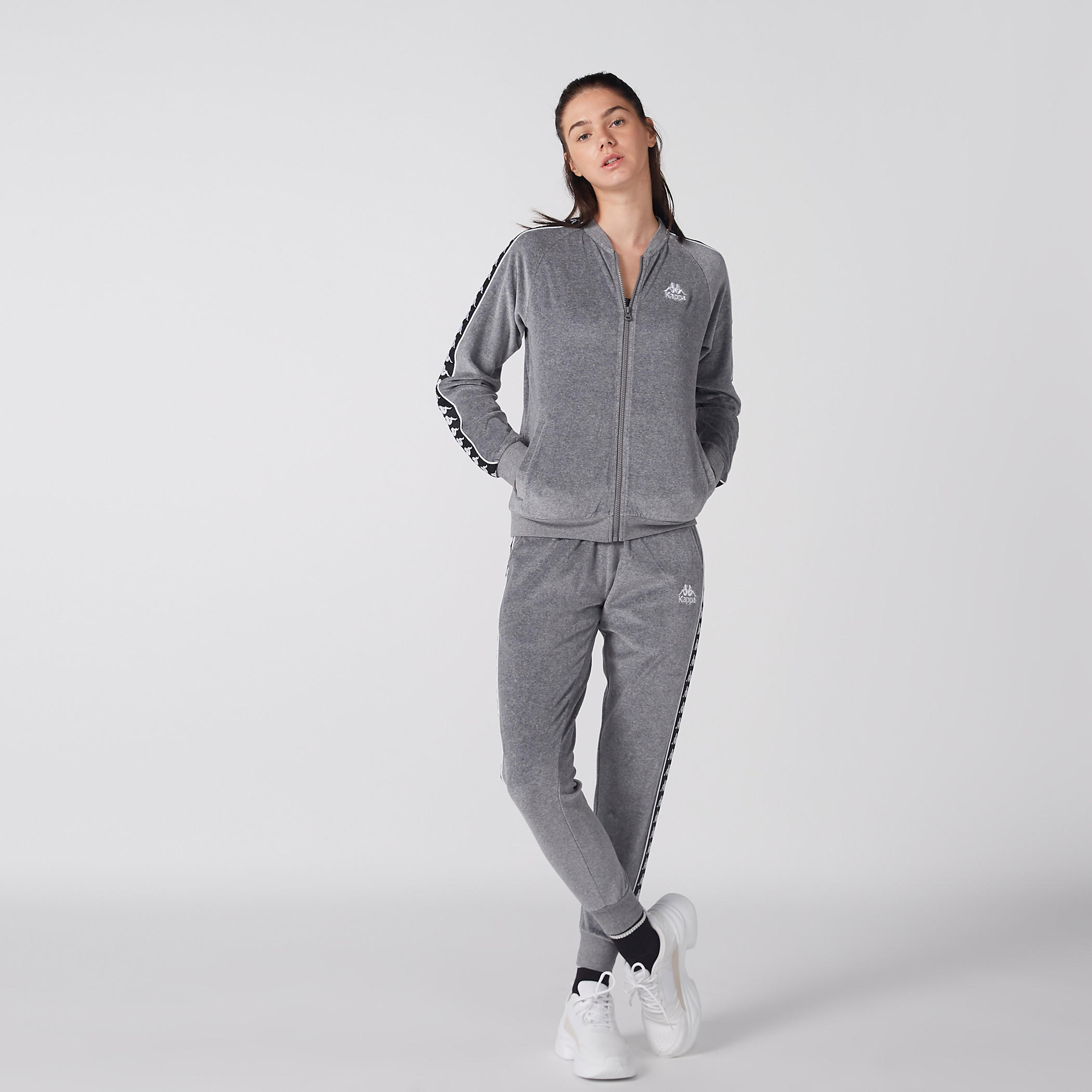 طقم بنطال رياضي وجاكيت بأكمام طويلة من كابا-women-clothing-sportswearandactivewear-trackpantsandtracksuits-image-3