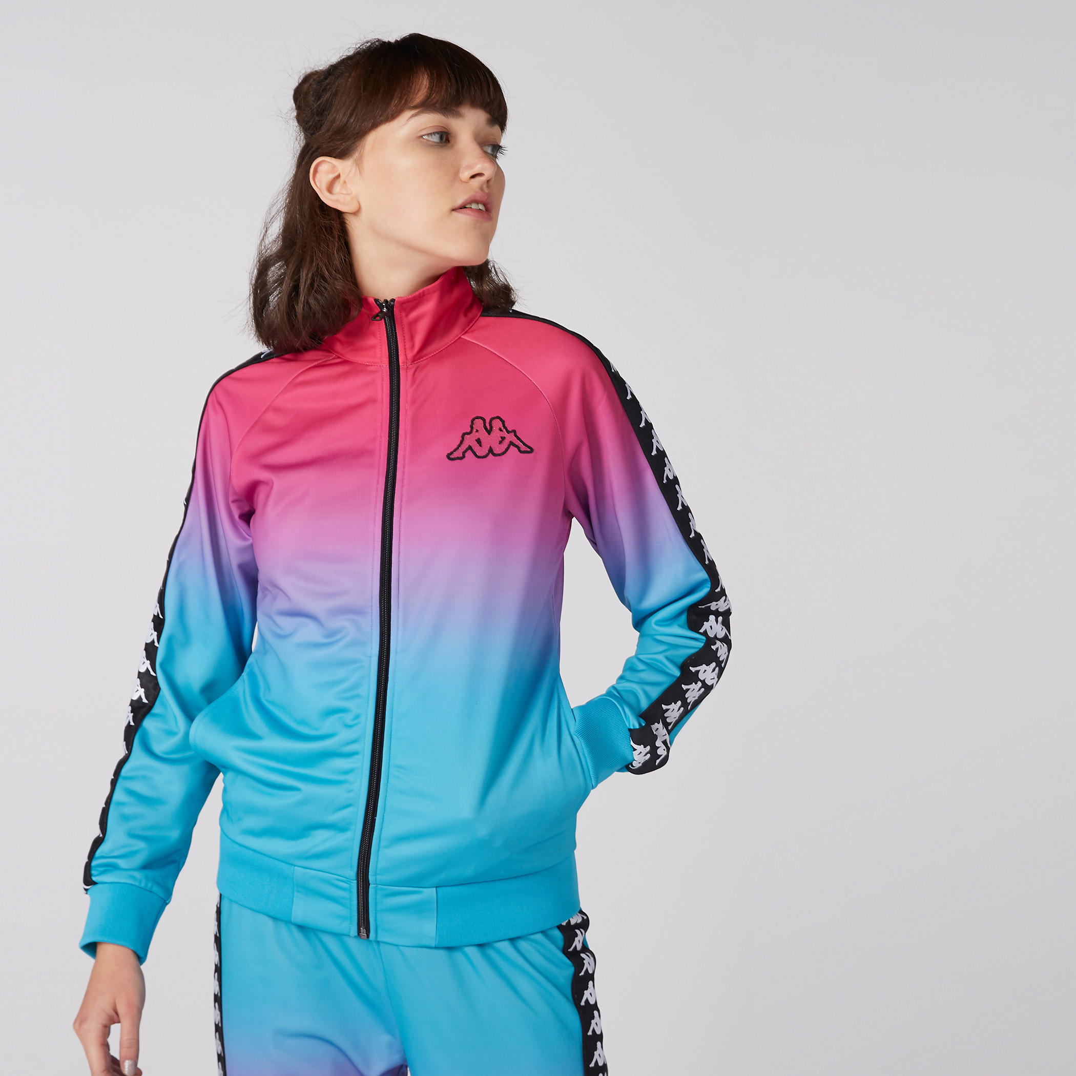 جاكيت بجيوب وأكمام طويلة وسحّاب إغلاق من كابا-women-clothing-sportswearandactivewear-coatsandjackets-jackets-image-1