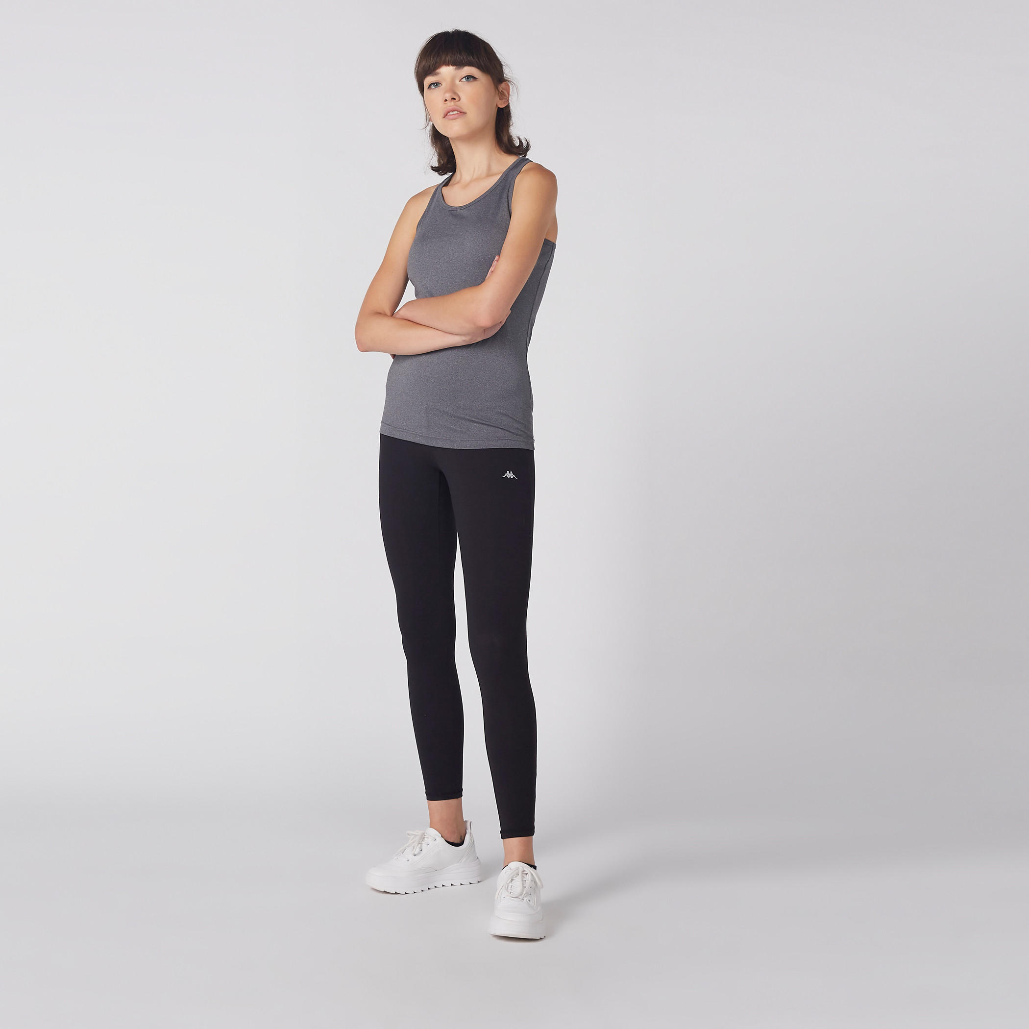 فيست دون أكمام بظهر ريسر من كابا-women-clothing-sportswearandactivewear-tshirtsandvests-image-4