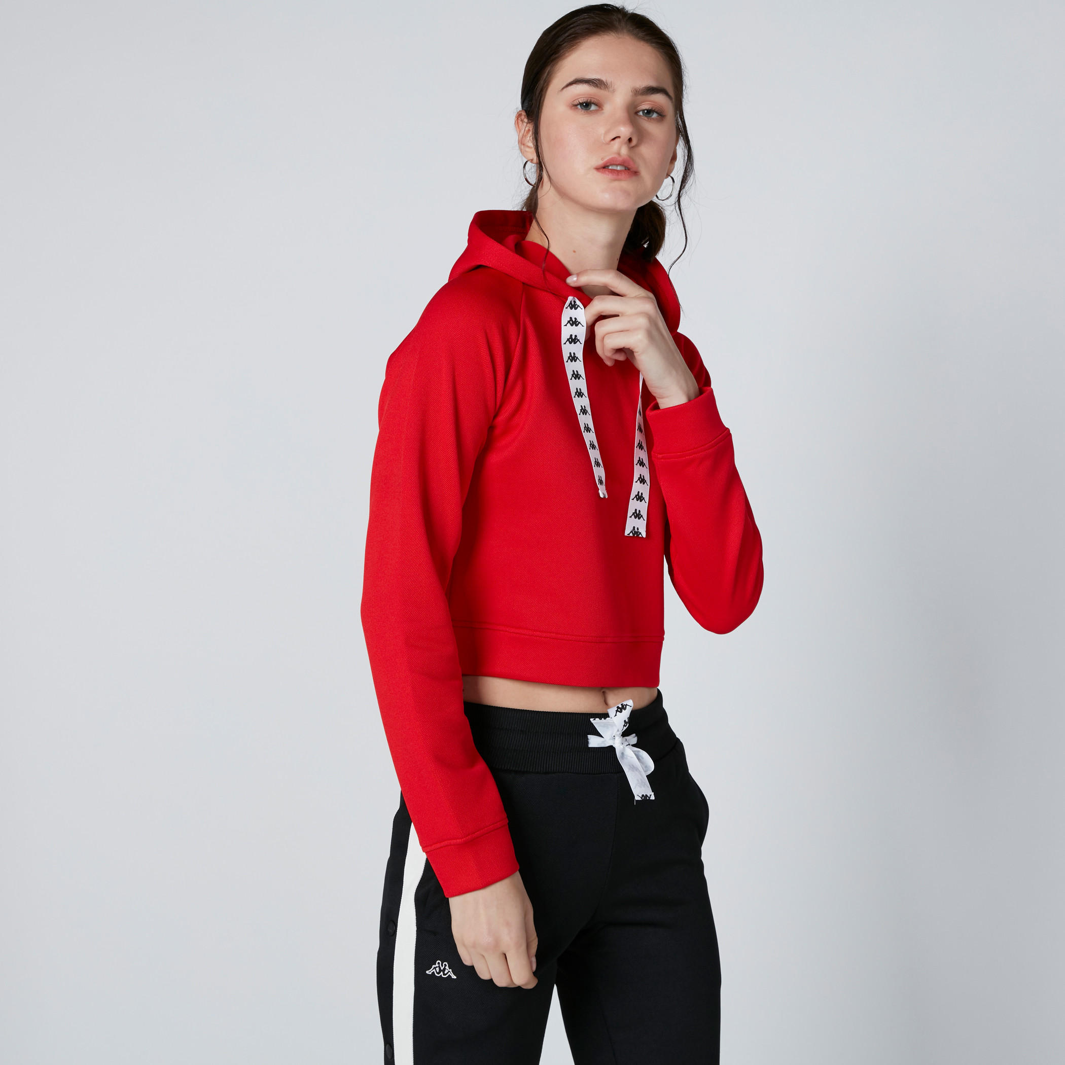 سويت شيرت قصير من كابا-women-clothing-sportswearandactivewear-hoodiesandsweatshirts-image-1