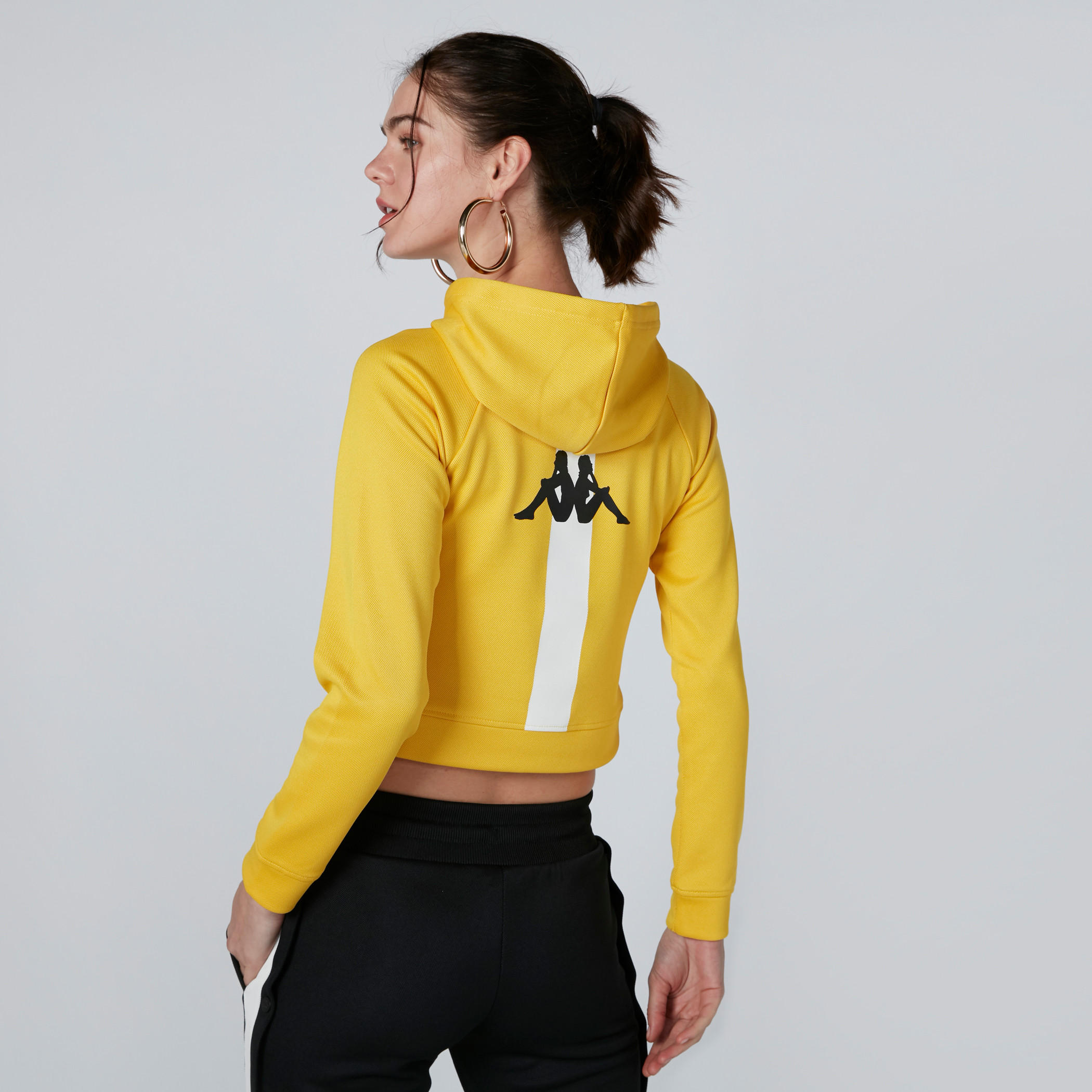 سويت شيرت قصير من كابا-women-clothing-sportswearandactivewear-hoodiesandsweatshirts-image-2