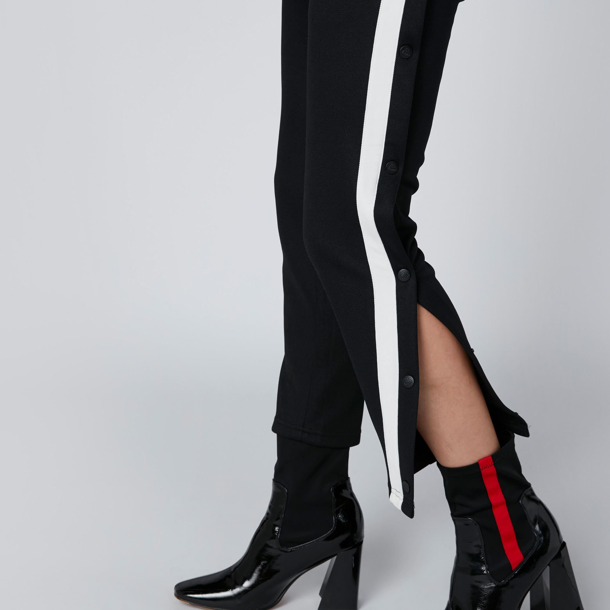 بنطال برباط وفتحة جانبية من كابا-women-clothing-sportswearandactivewear-bottoms-image-5