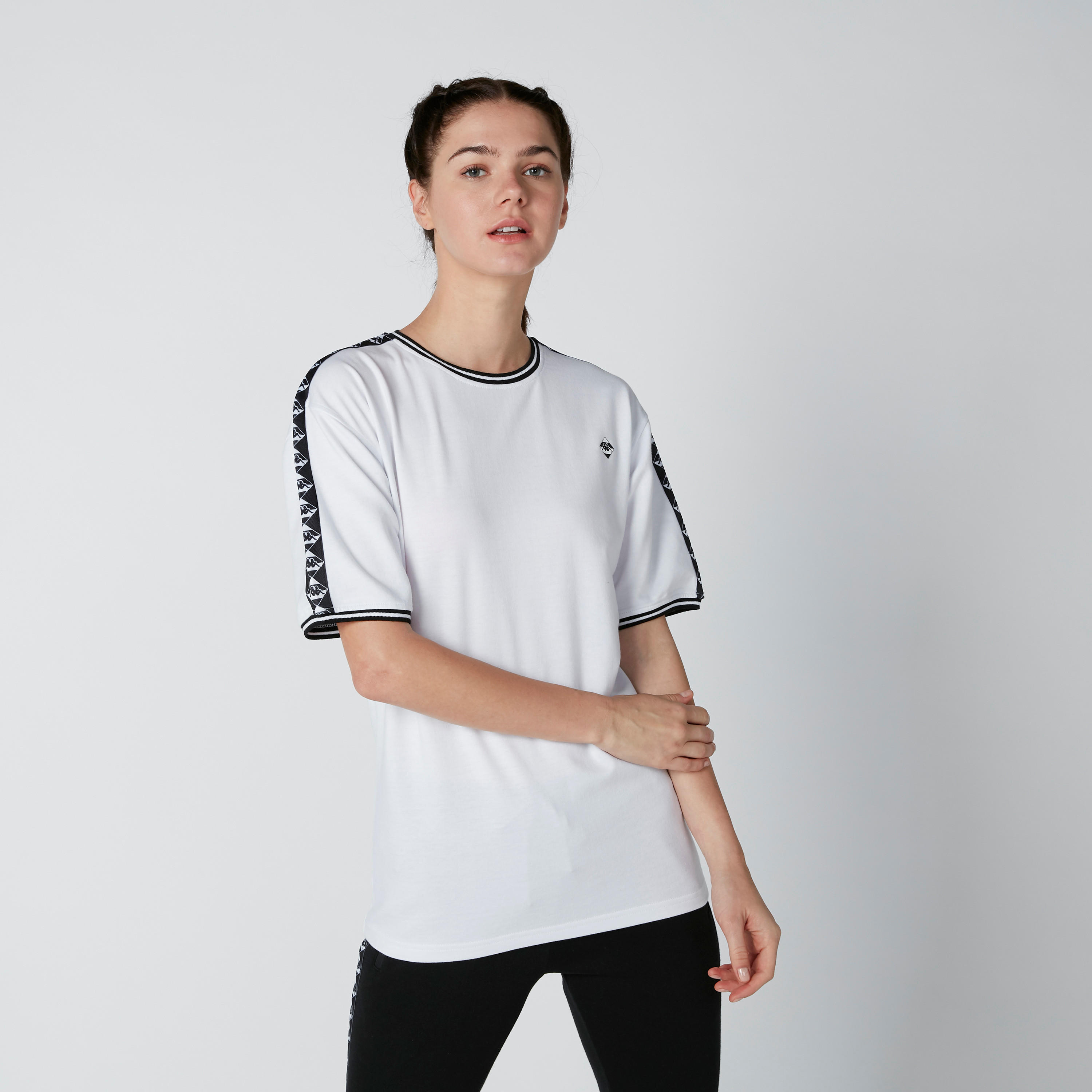 تيشيرت مستدام بشريطة من كابا-women-clothing-sportswearandactivewear-tshirtsandvests-image-1
