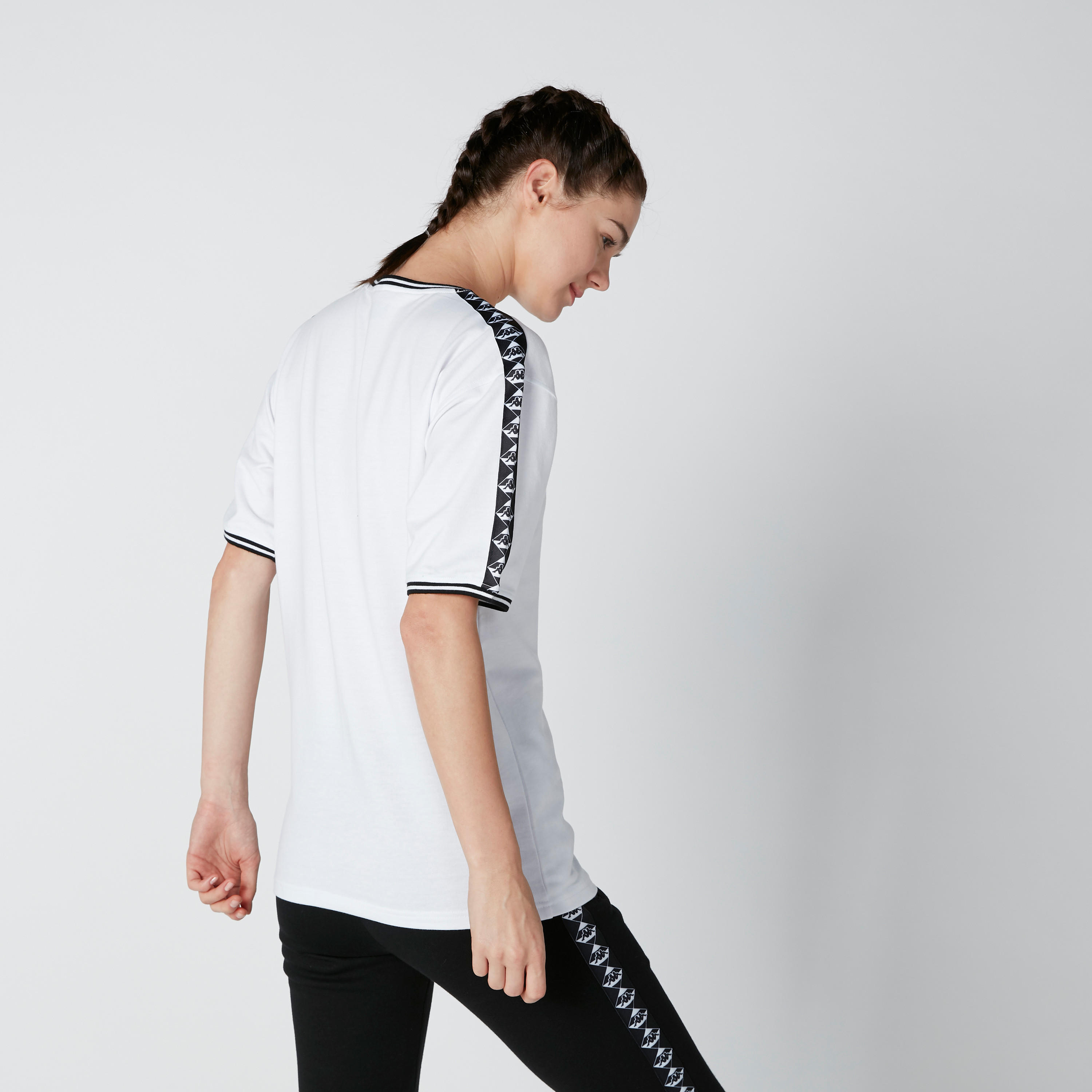تيشيرت مستدام بشريطة من كابا-women-clothing-sportswearandactivewear-tshirtsandvests-image-3