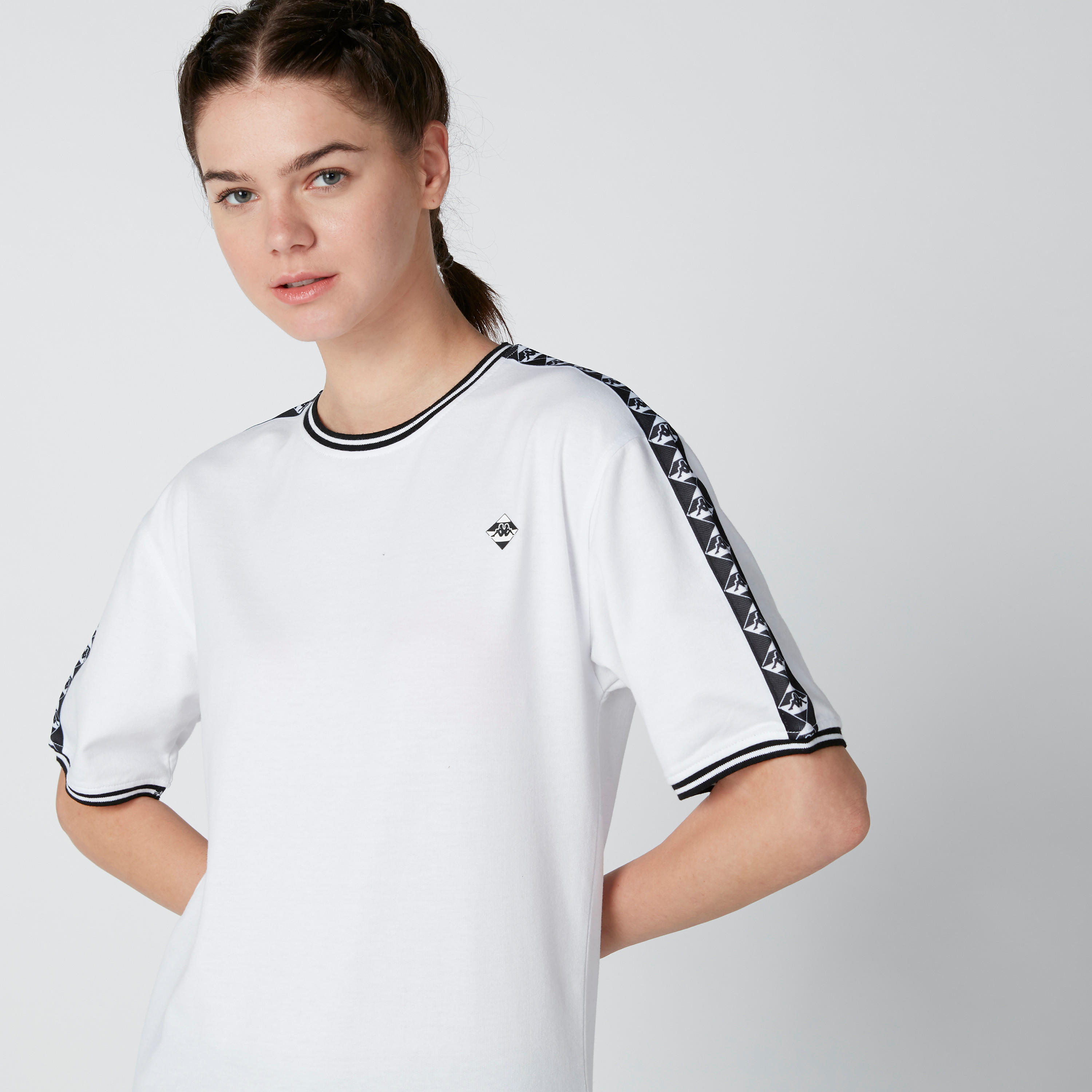 تيشيرت مستدام بشريطة من كابا-women-clothing-sportswearandactivewear-tshirtsandvests-image-4
