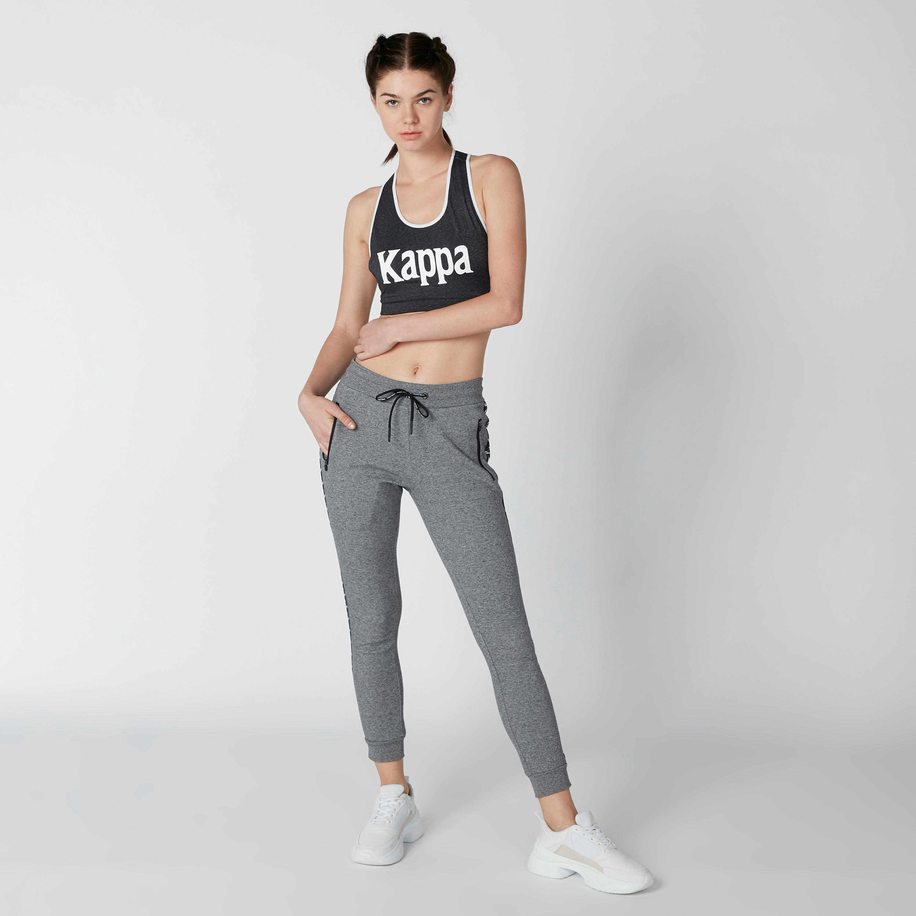 صدريّة رياضيّة بقصّة سليم وظهر ريسر وطبعات من كابا-sports-women-clothing-sportsbras-image-2
