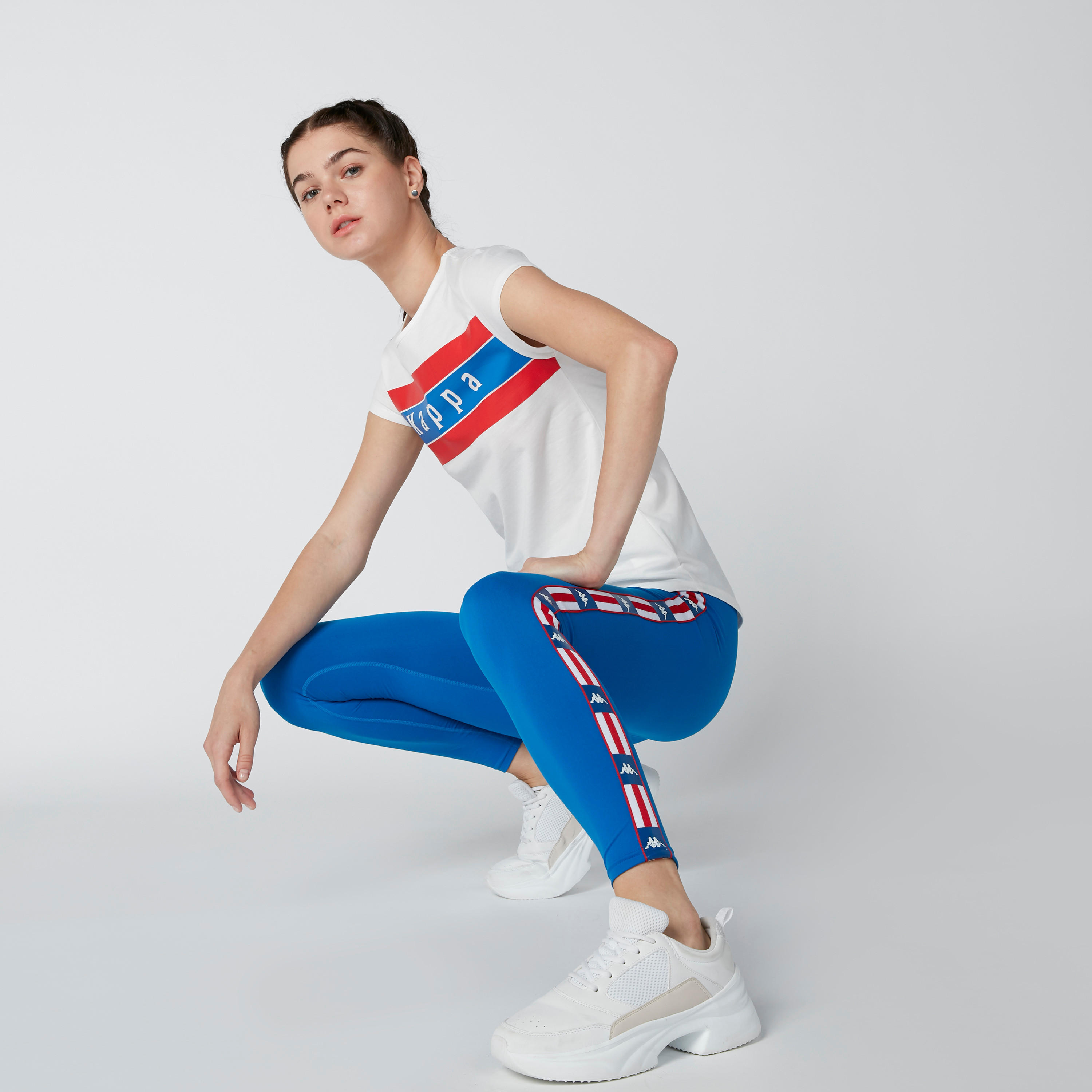 تيشيرت بياقة مستديرة وأكمام قصيرة وطبعات من كابا-women-clothing-sportswearandactivewear-tshirtsandvests-image-4