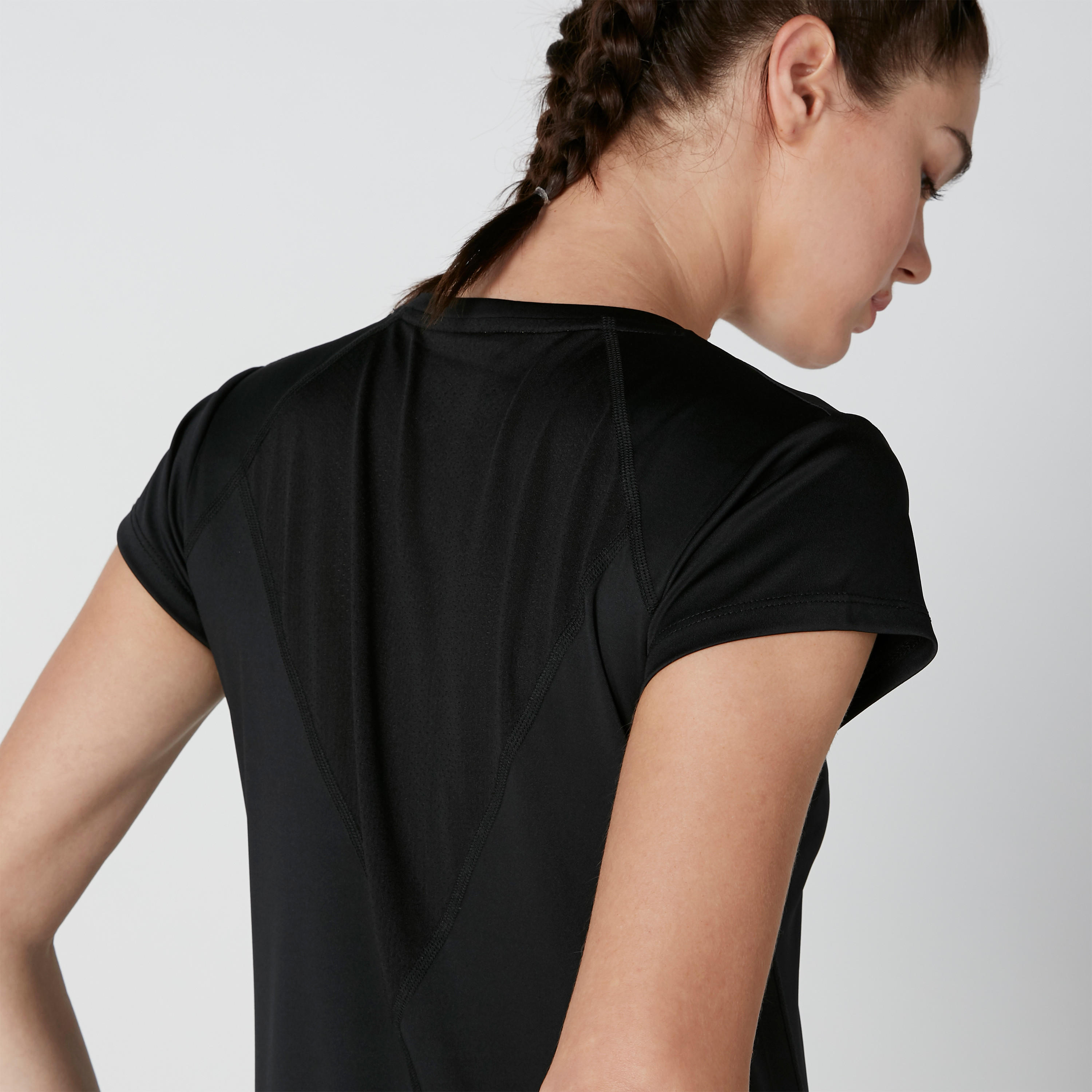 تيشيرت مستدام بياقة V وأكمام قصيرة من كابا-women-clothing-sportswearandactivewear-tshirtsandvests-image-5