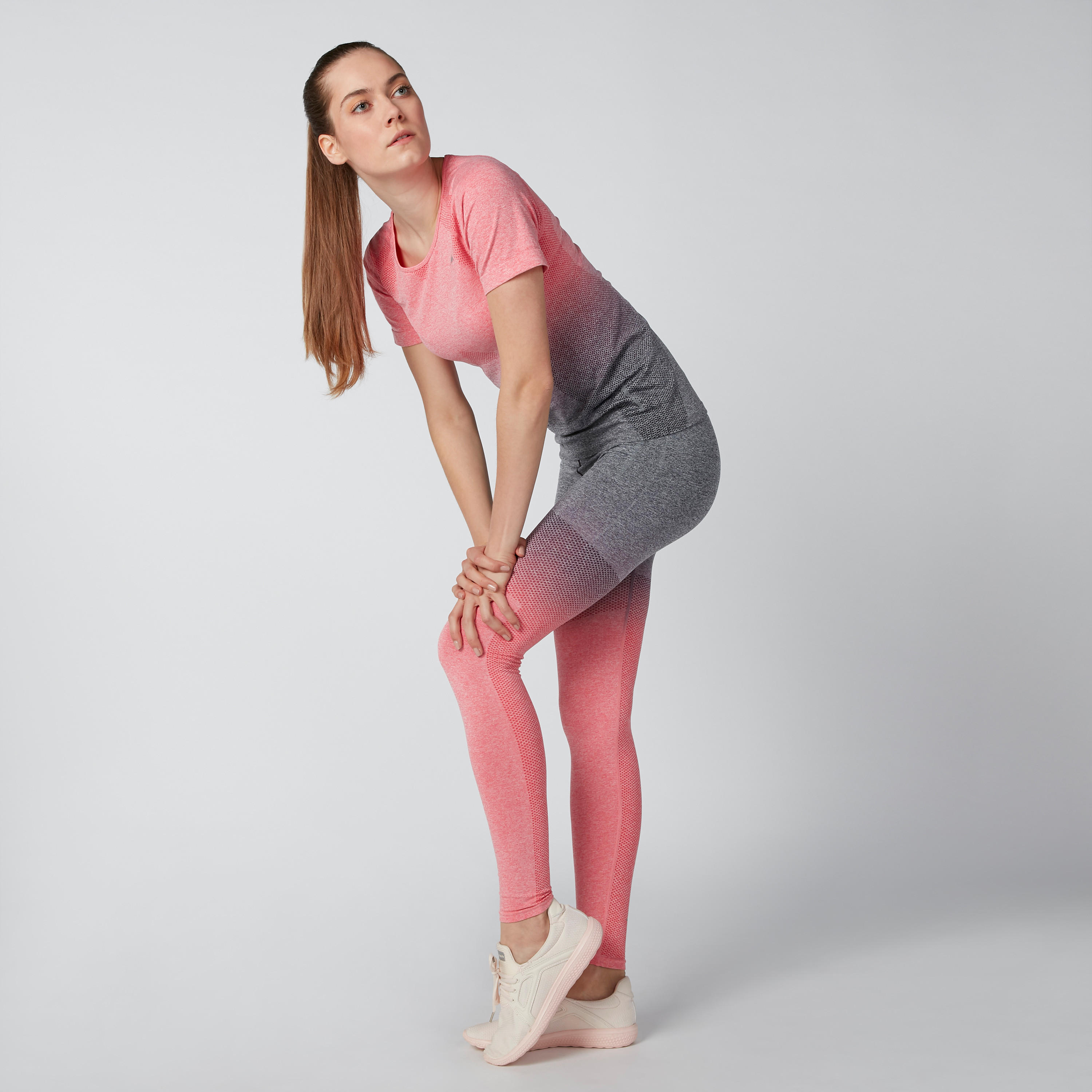 بنطال محبوك بخصر مطاطي من كابا-women-clothing-sportswearandactivewear-bottoms-image-1