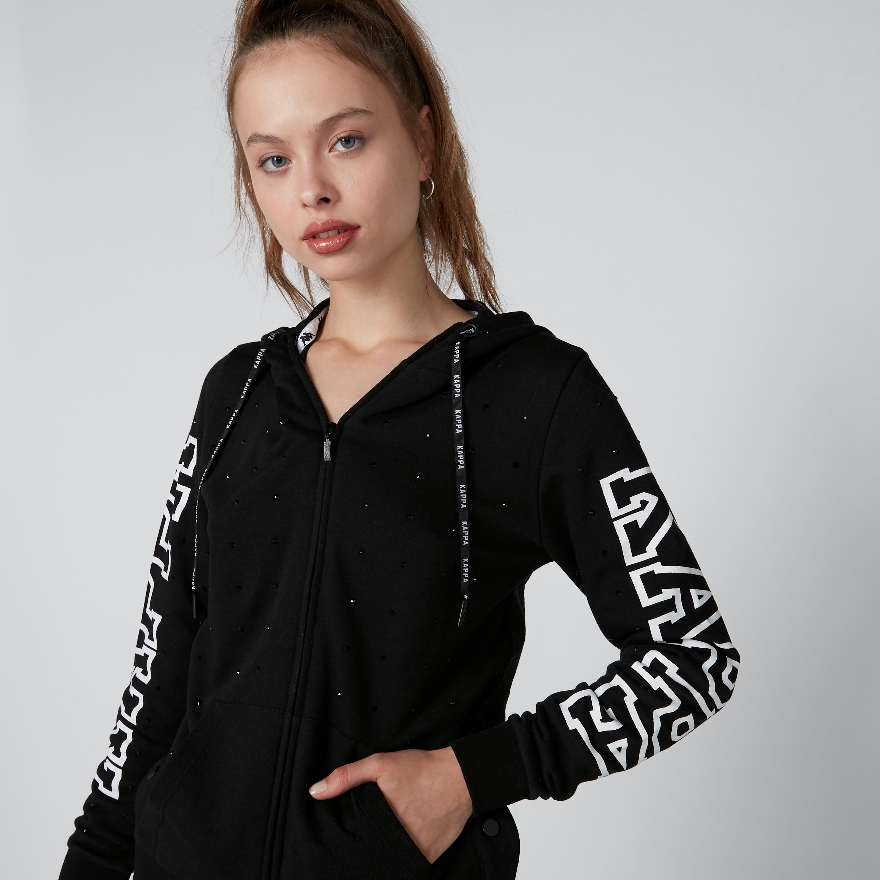 جاكيت بأكمام طويلة وسحّاب إغلاق وطبعات من كابا-women-clothing-sportswearandactivewear-coatsandjackets-jackets-image-5