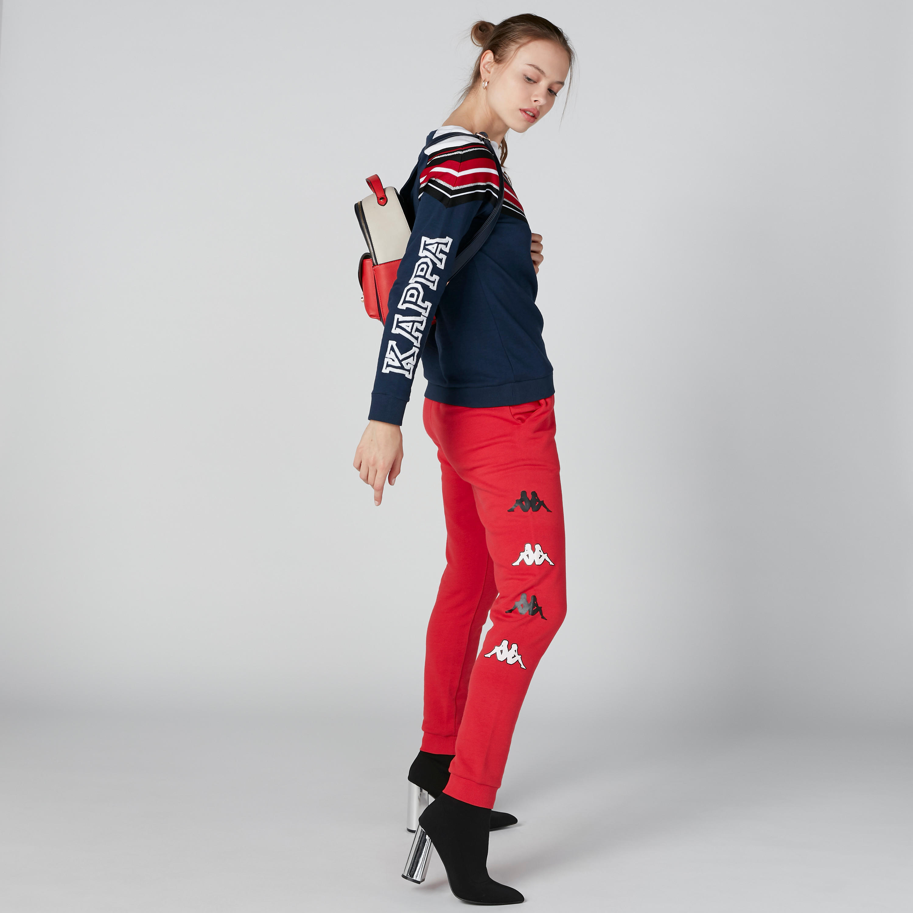 Kappa Printed Sweatshirt with Raglan Sleeves-women-clothing-sportswearandactivewear-hoodiesandsweatshirts-image-1