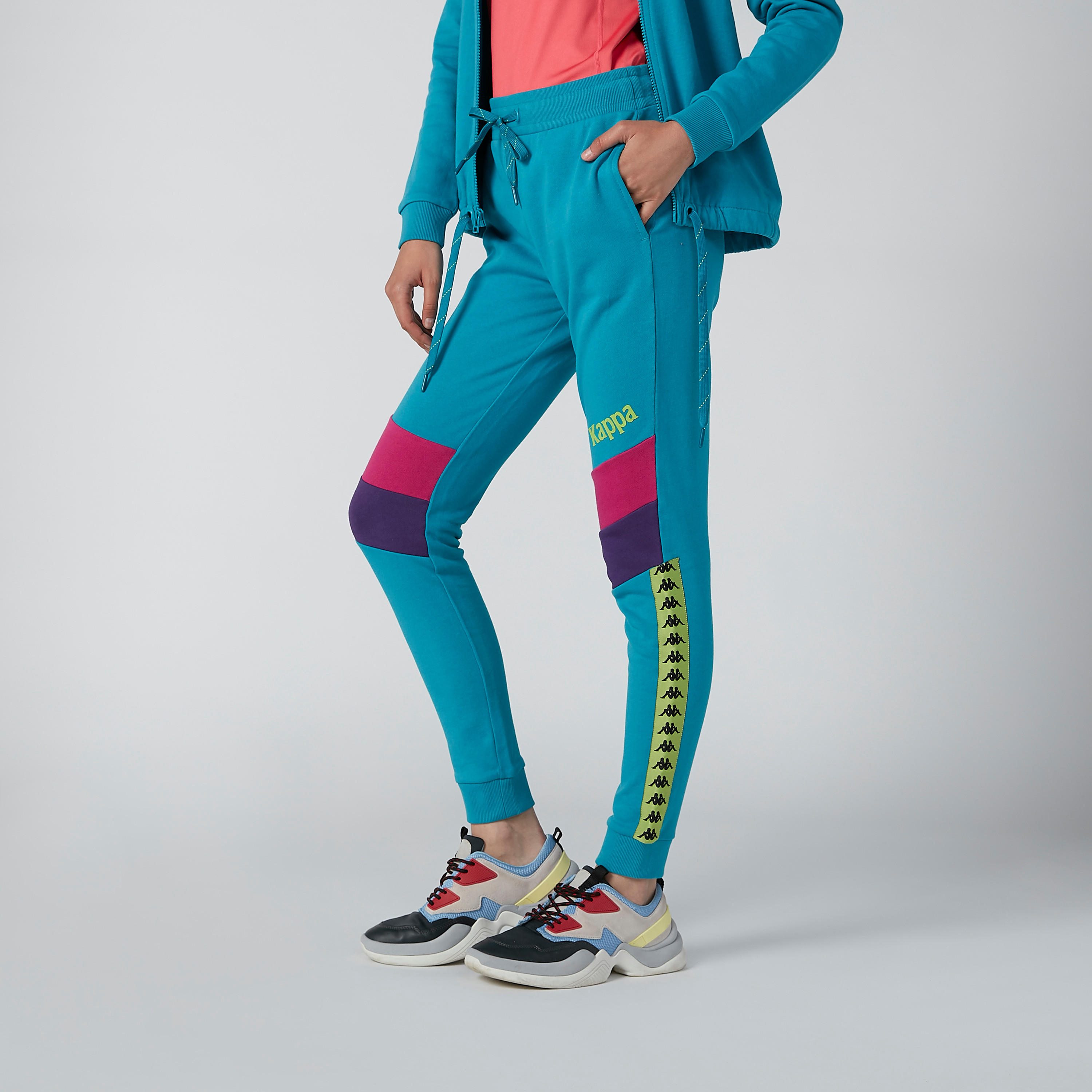 بنطال رياضي بشريطة من كابا-women-clothing-sportswearandactivewear-bottoms-image-3