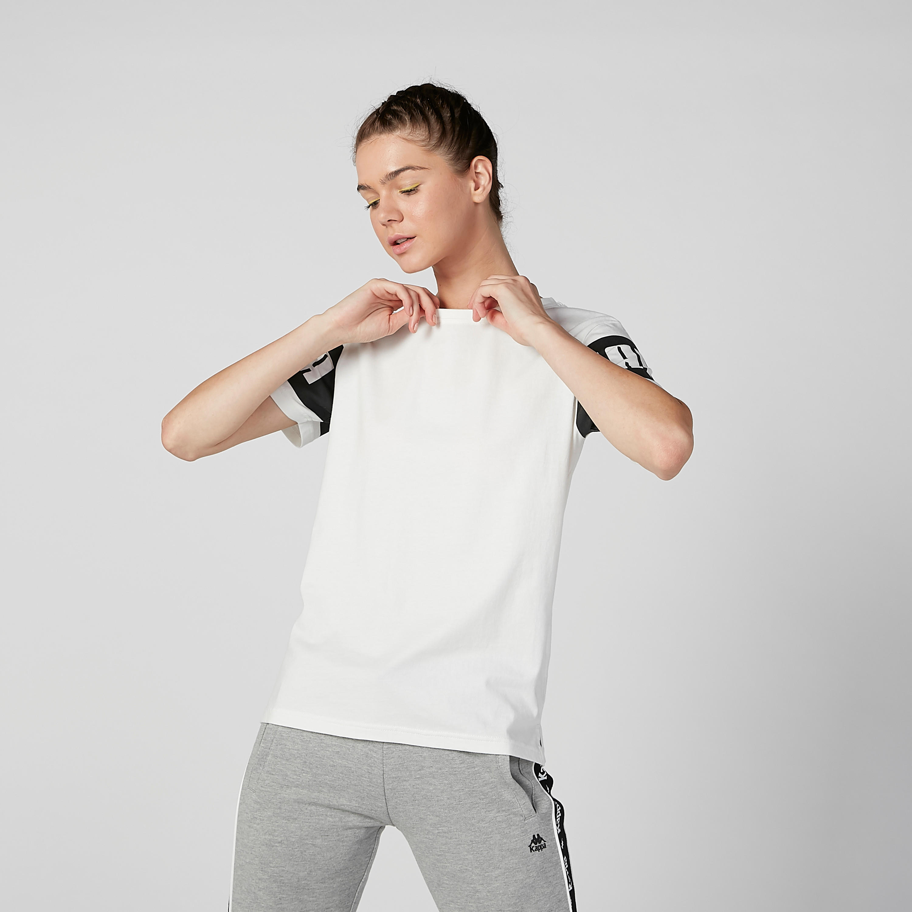 تيشيرت بياقة مستديرة وأكمام قصيرة وطبعات من كابا-women-clothing-sportswearandactivewear-tshirtsandvests-image-3