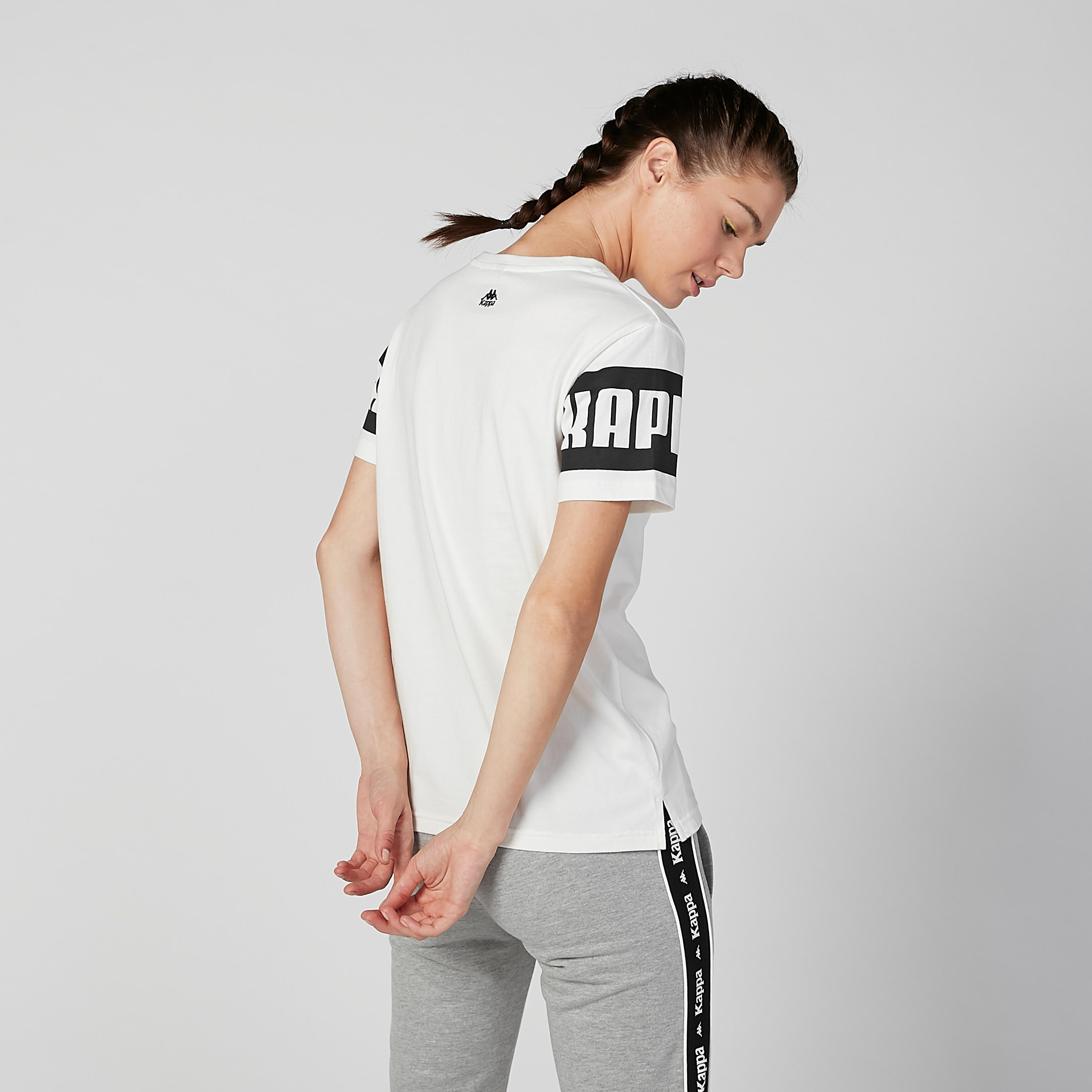 تيشيرت بياقة مستديرة وأكمام قصيرة وطبعات من كابا-women-clothing-sportswearandactivewear-tshirtsandvests-image-4
