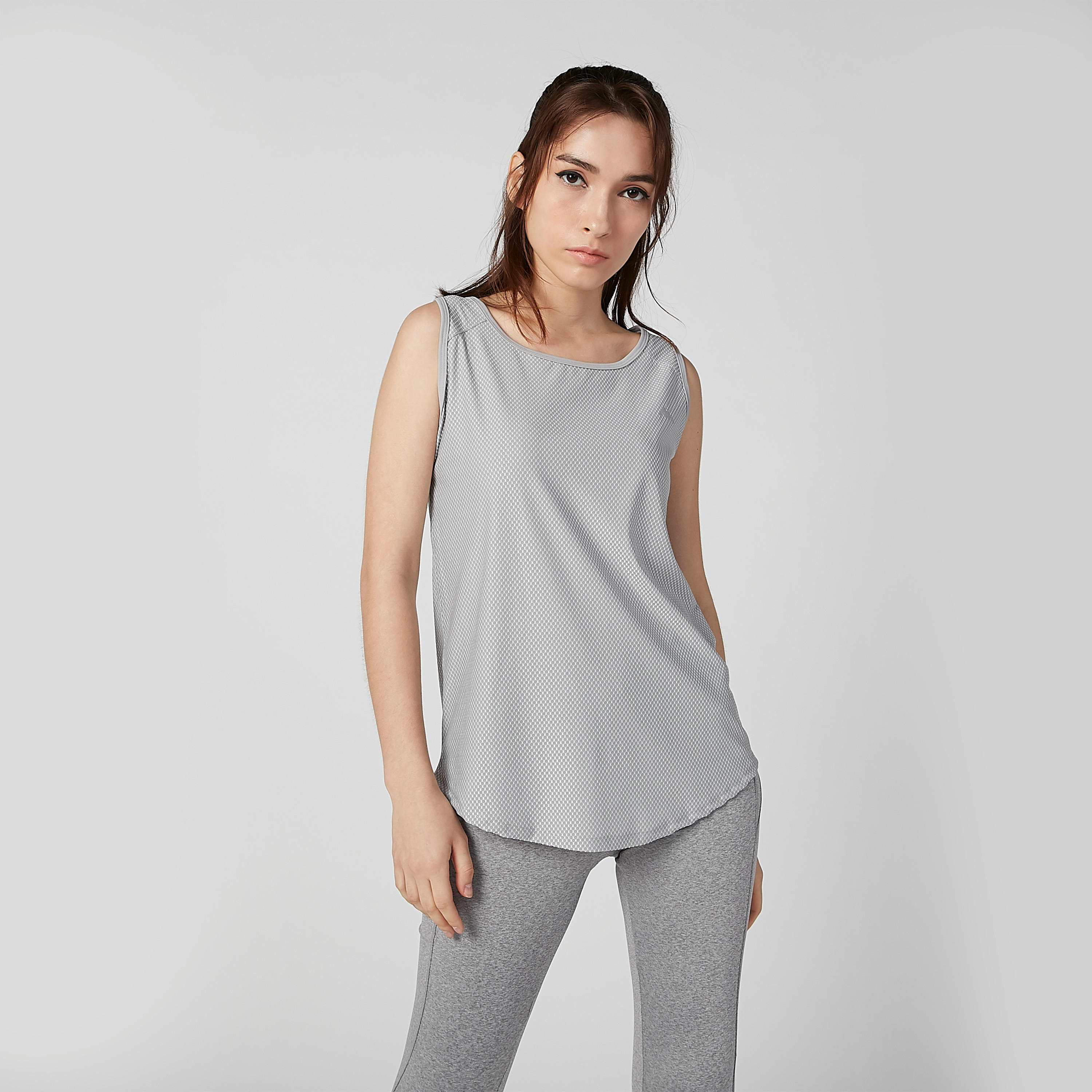 فيست كاروهات بياقة عميقة من كابا-women-clothing-sportswearandactivewear-tshirtsandvests-image-1