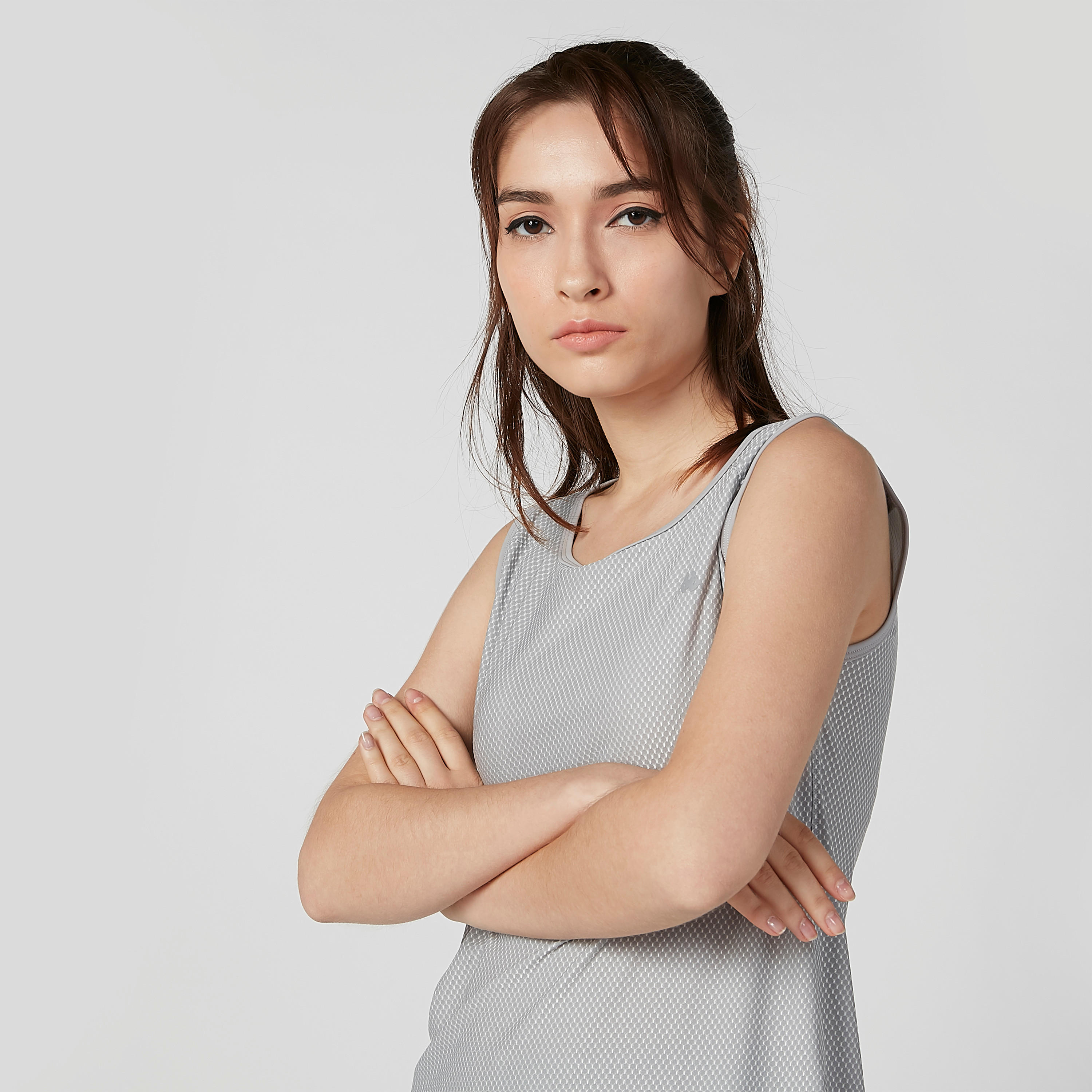 فيست كاروهات بياقة عميقة من كابا-women-clothing-sportswearandactivewear-tshirtsandvests-image-4