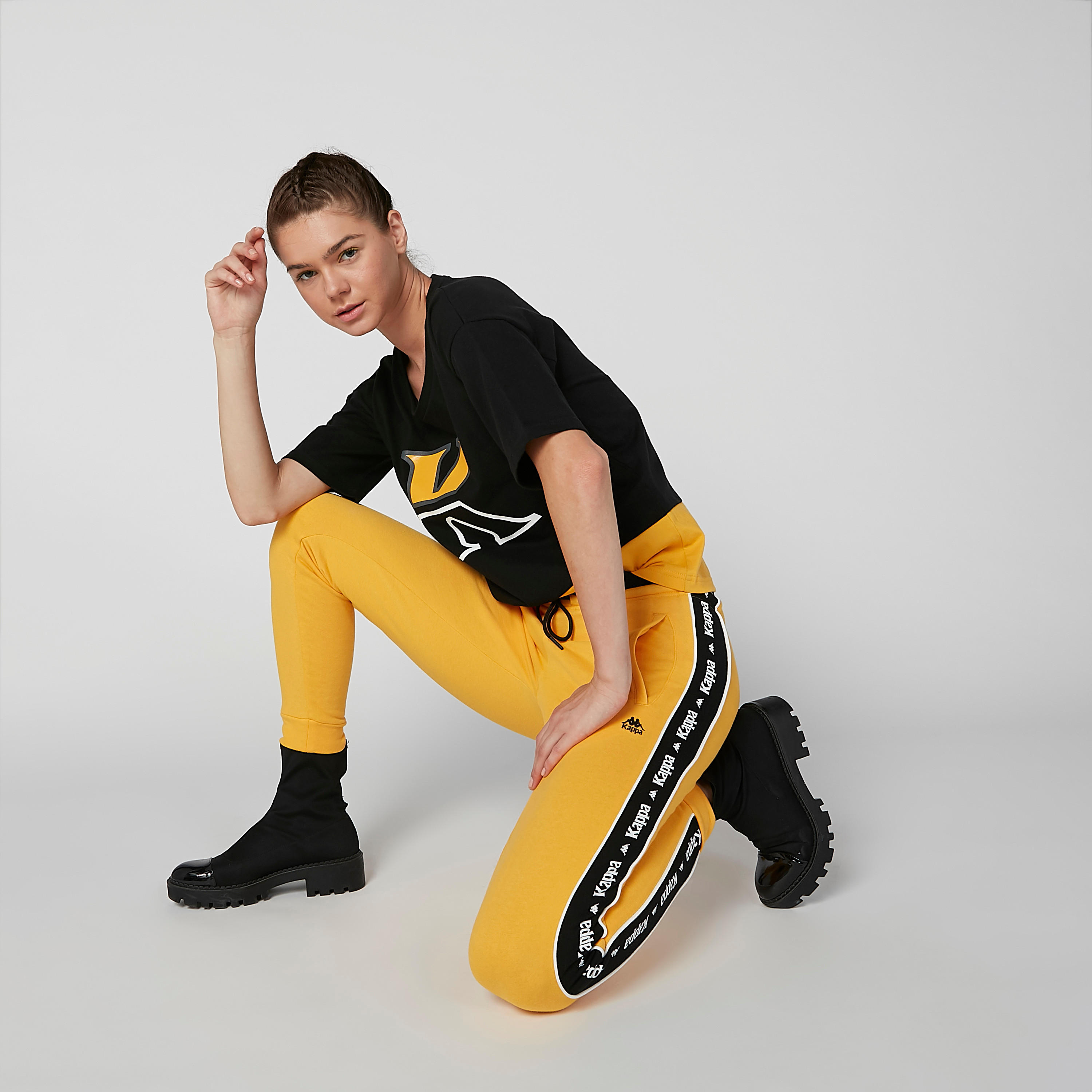 بنطال رياضي طويل برباط وشريطة بطبعات من كابا-women-clothing-bottoms-joggers-image-1