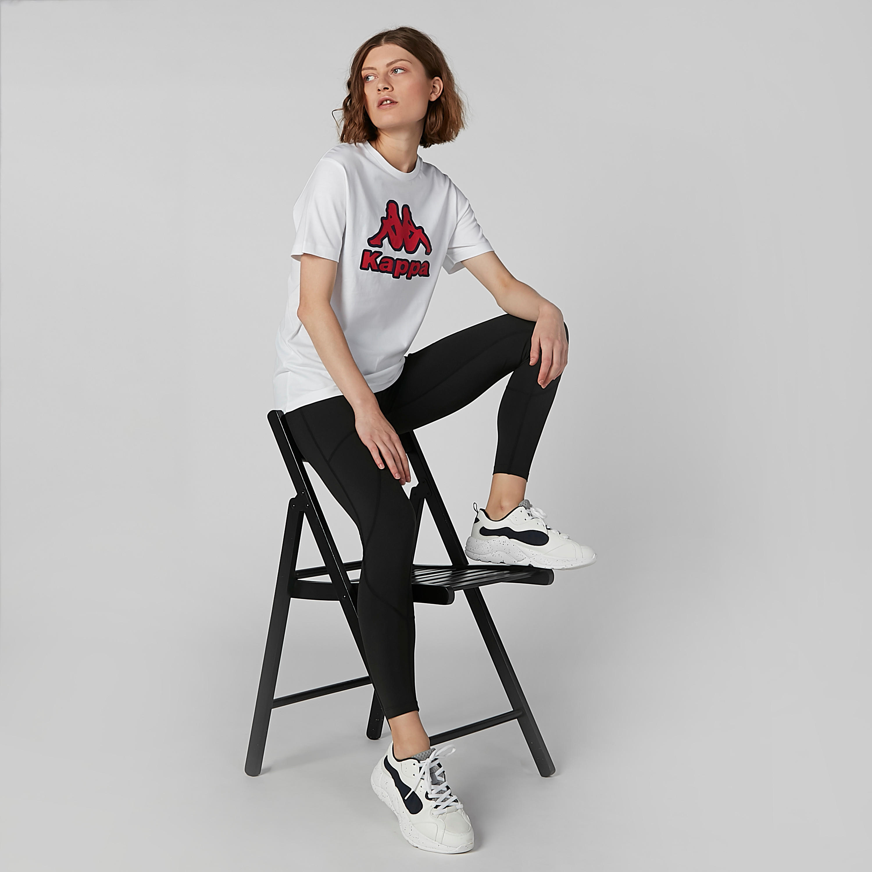 تيشيرت بياقة مستديرة وأكمام قصيرة وطبعات من كابا-women-clothing-tshirts-image-3