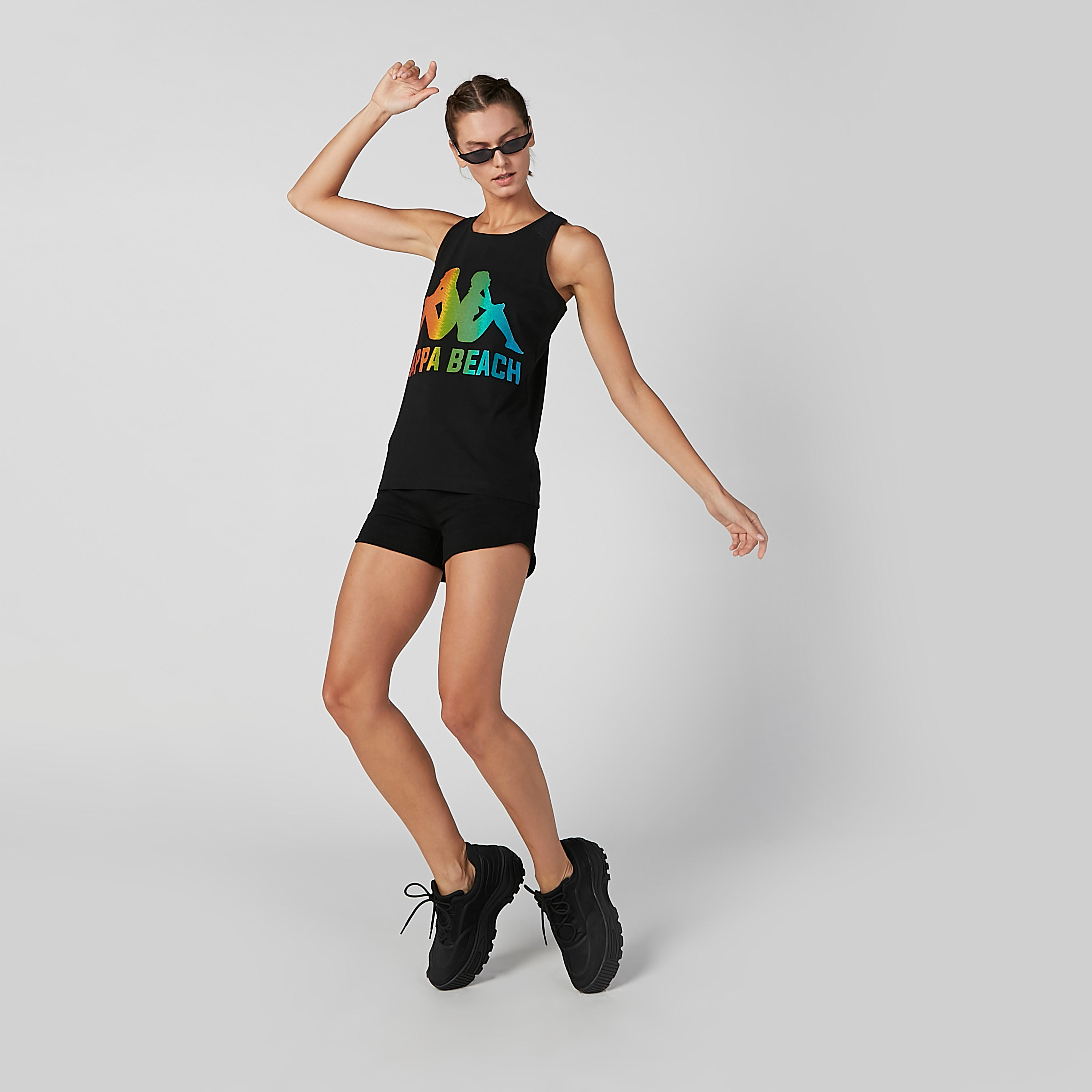 شورت برباط وطبعات من كابا-women-clothing-sportswearandactivewear-bottoms-image-1