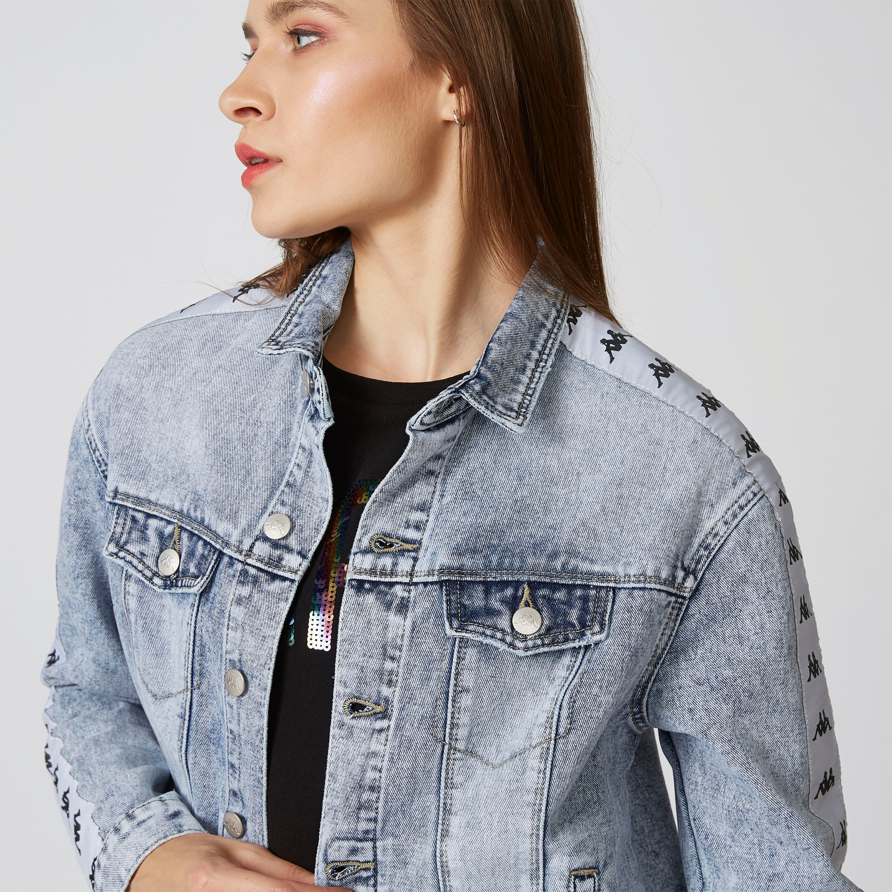 جاكيت دينم بأكمام طويلة بشريطة وطبعات من كابا-women-clothing-sportswearandactivewear-coatsandjackets-jackets-image-5