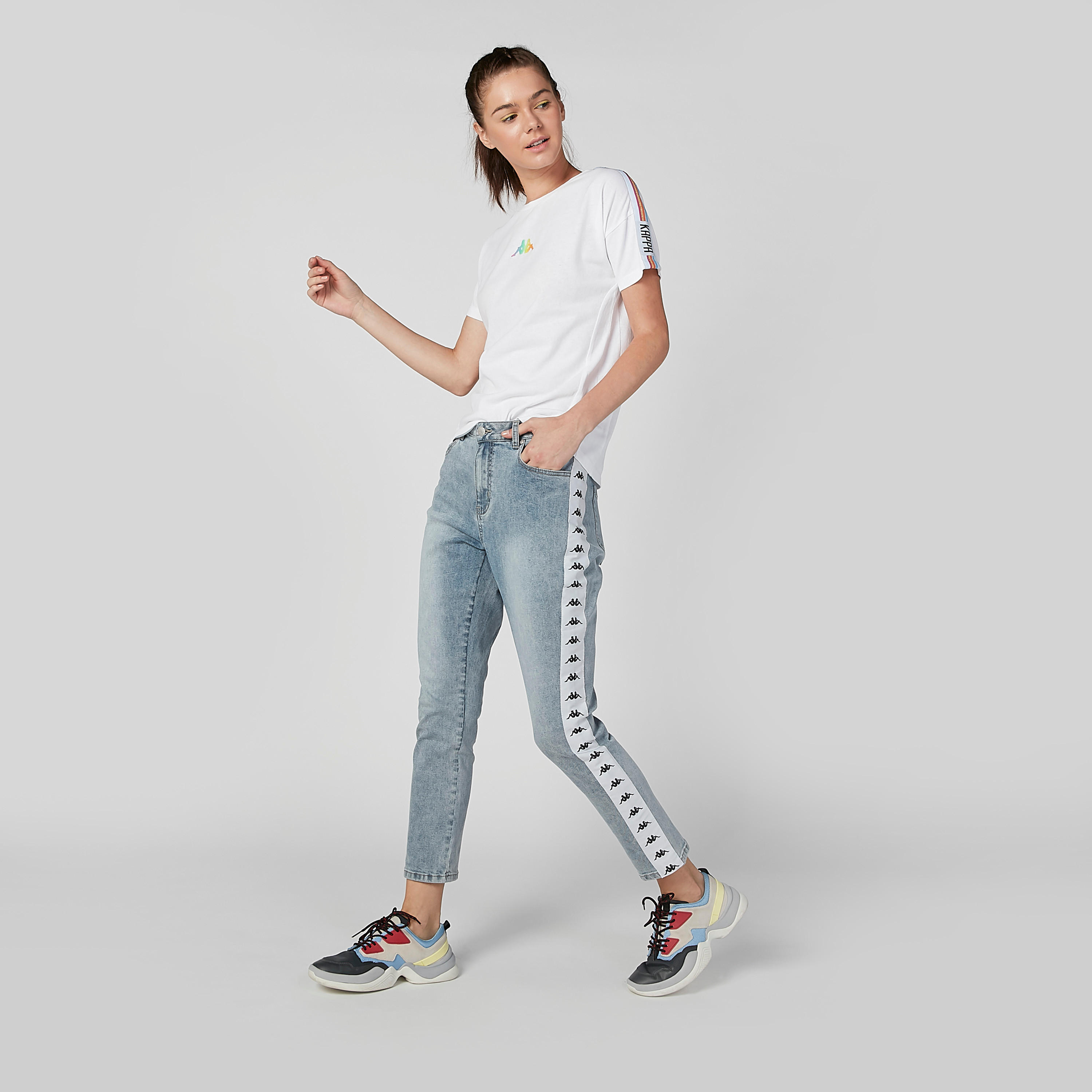 بنطال جينز طويل بجيوب وشريطة بطبعات من كابا-women-clothing-bottoms-jeans-image-1