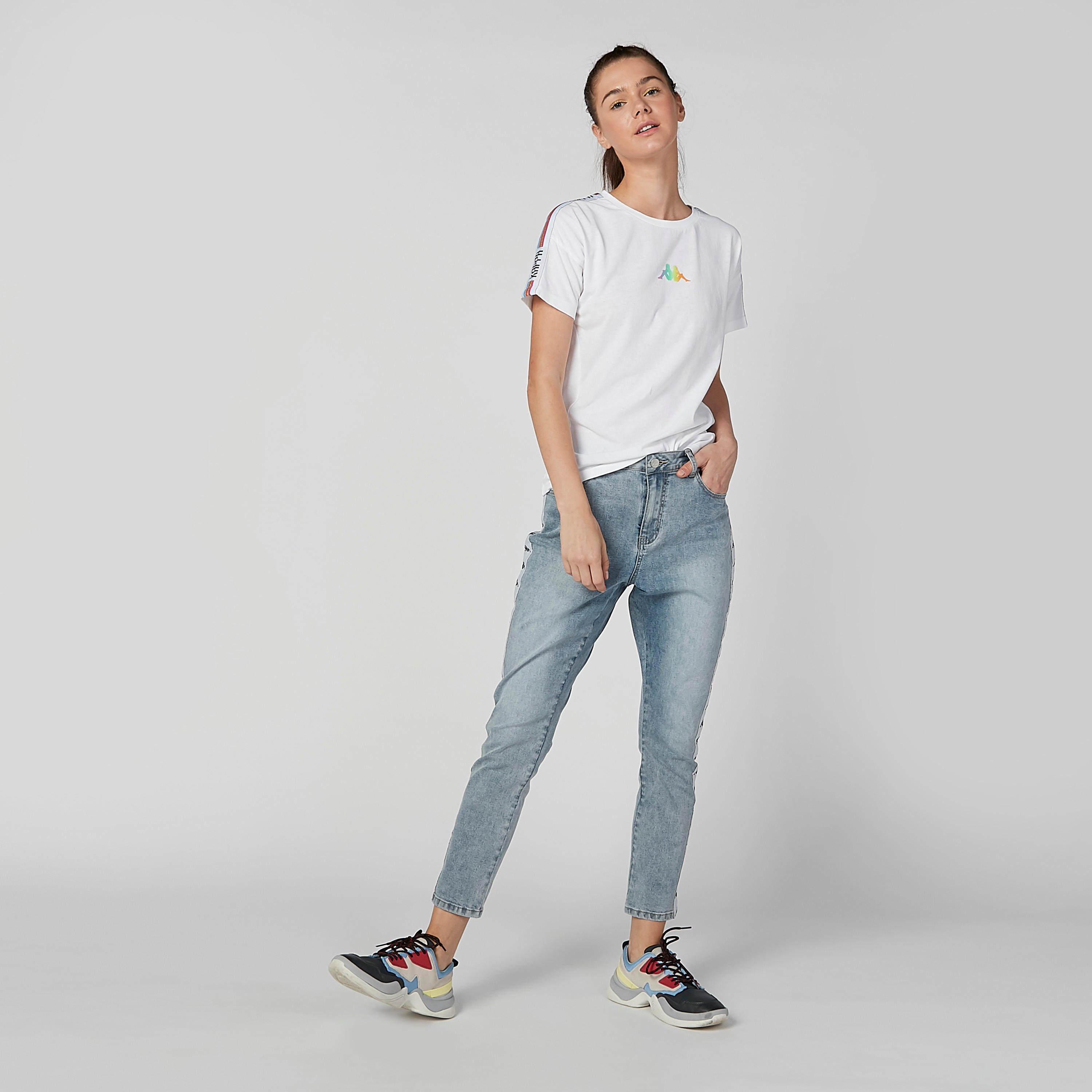 بنطال جينز طويل بجيوب وشريطة بطبعات من كابا-women-clothing-bottoms-jeans-image-6
