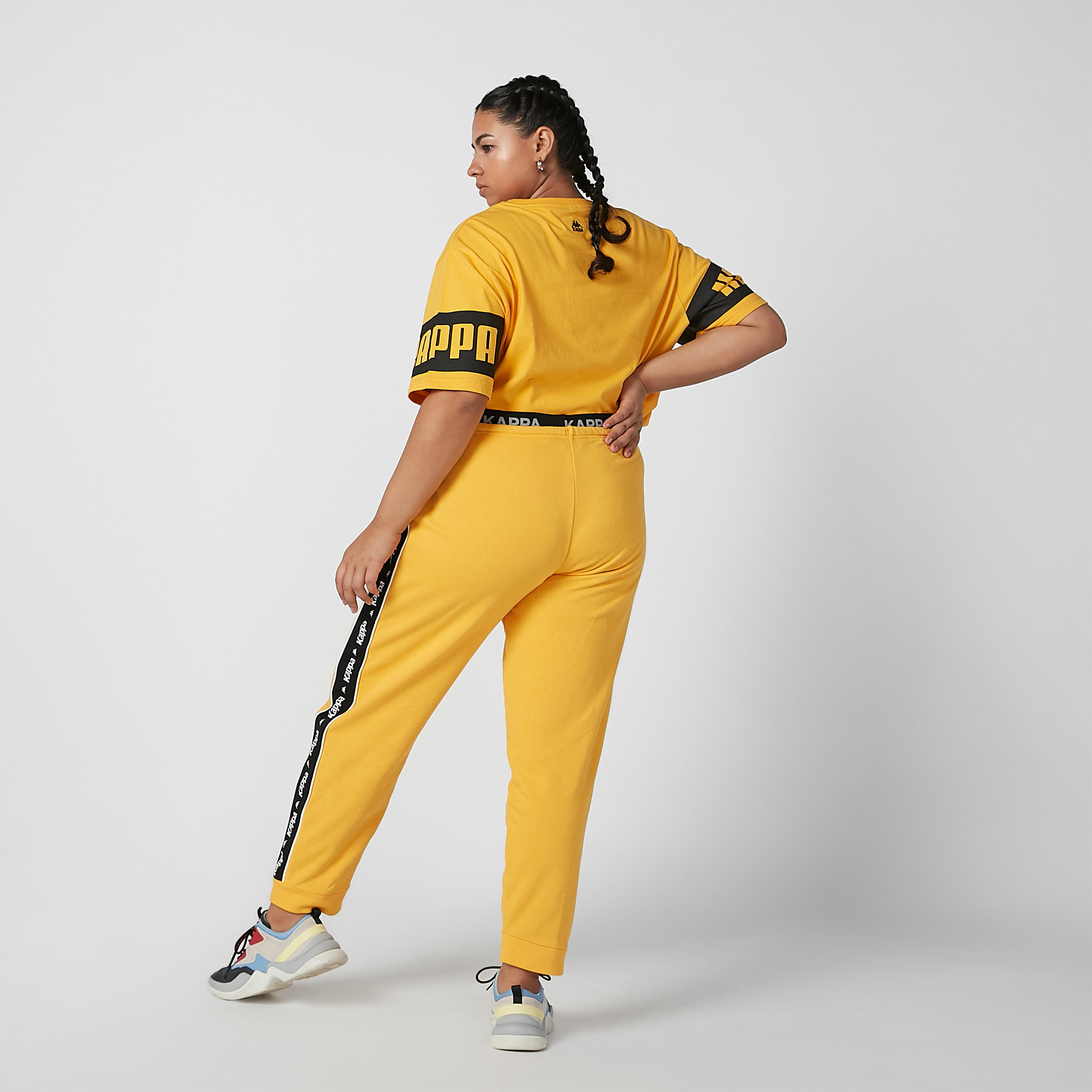 بنطلون رياضي مستدام بخصر متوسط الارتفاع وطبعات -women-clothing-bottoms-joggers-image-4