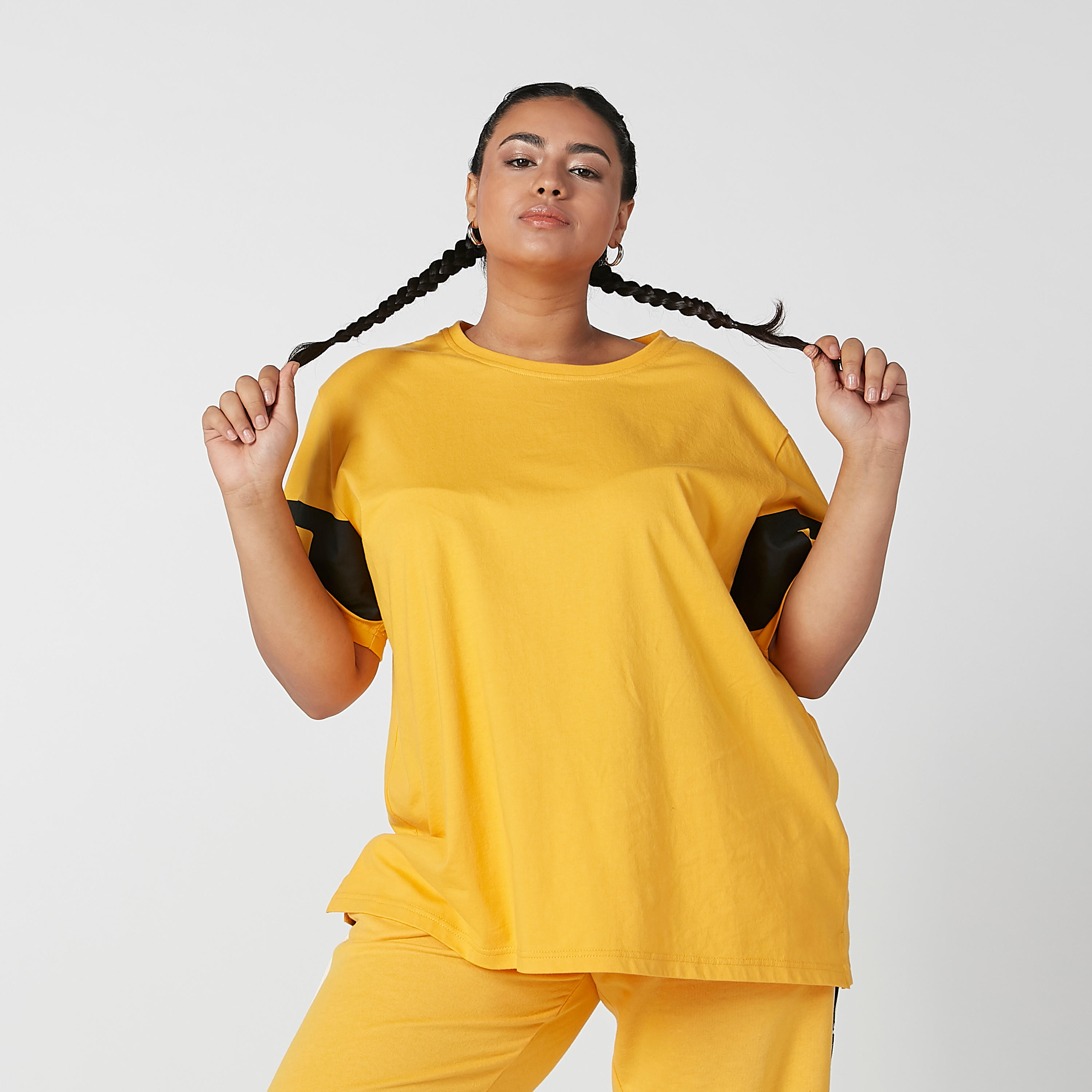 تيشيرت مستدام بياقة مستديرة وأكمام قصيرة وطبعات من كابا -women-clothing-sportswearandactivewear-tshirtsandvests-image-4
