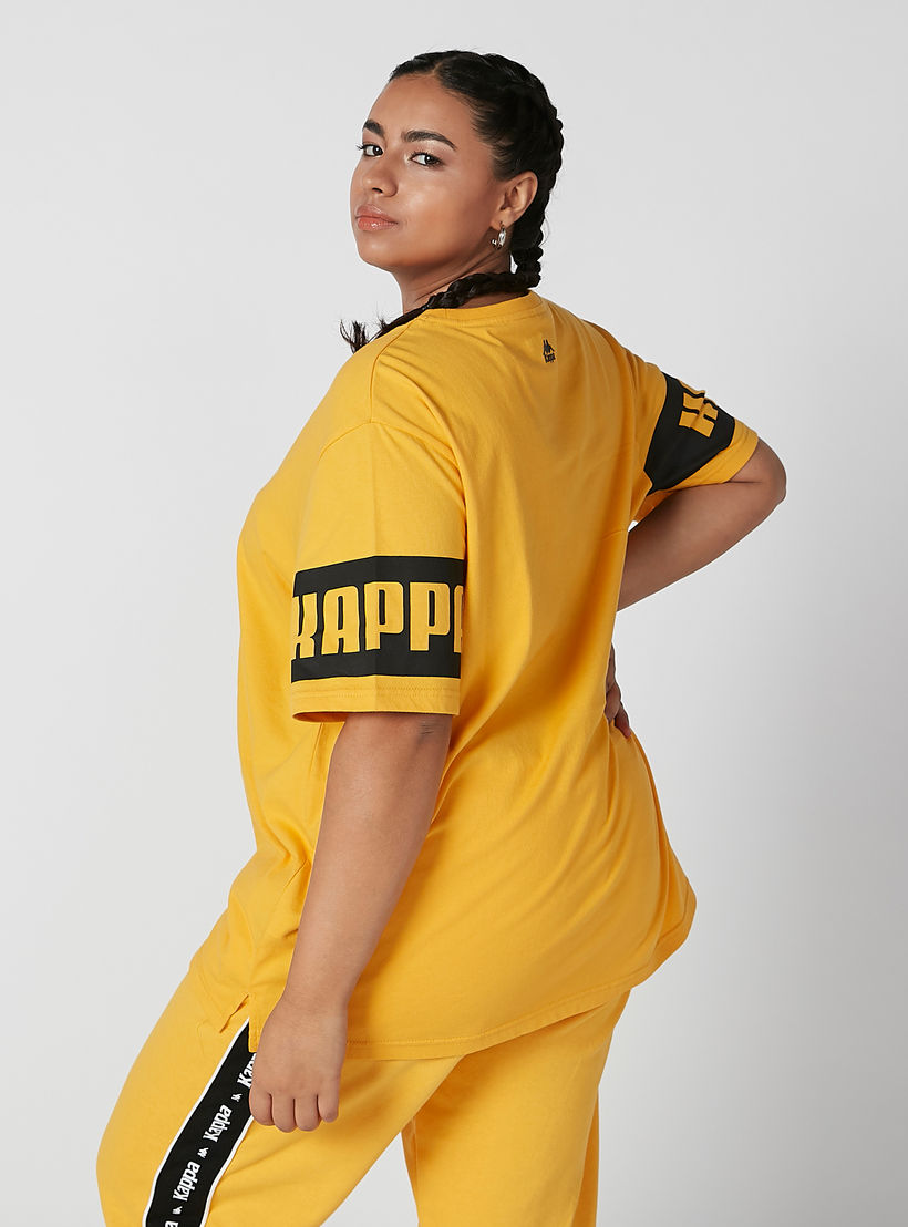 تيشيرت مستدام بياقة مستديرة وأكمام قصيرة وطبعات من كابا -women-clothing-sportswearandactivewear-tshirtsandvests-image-5