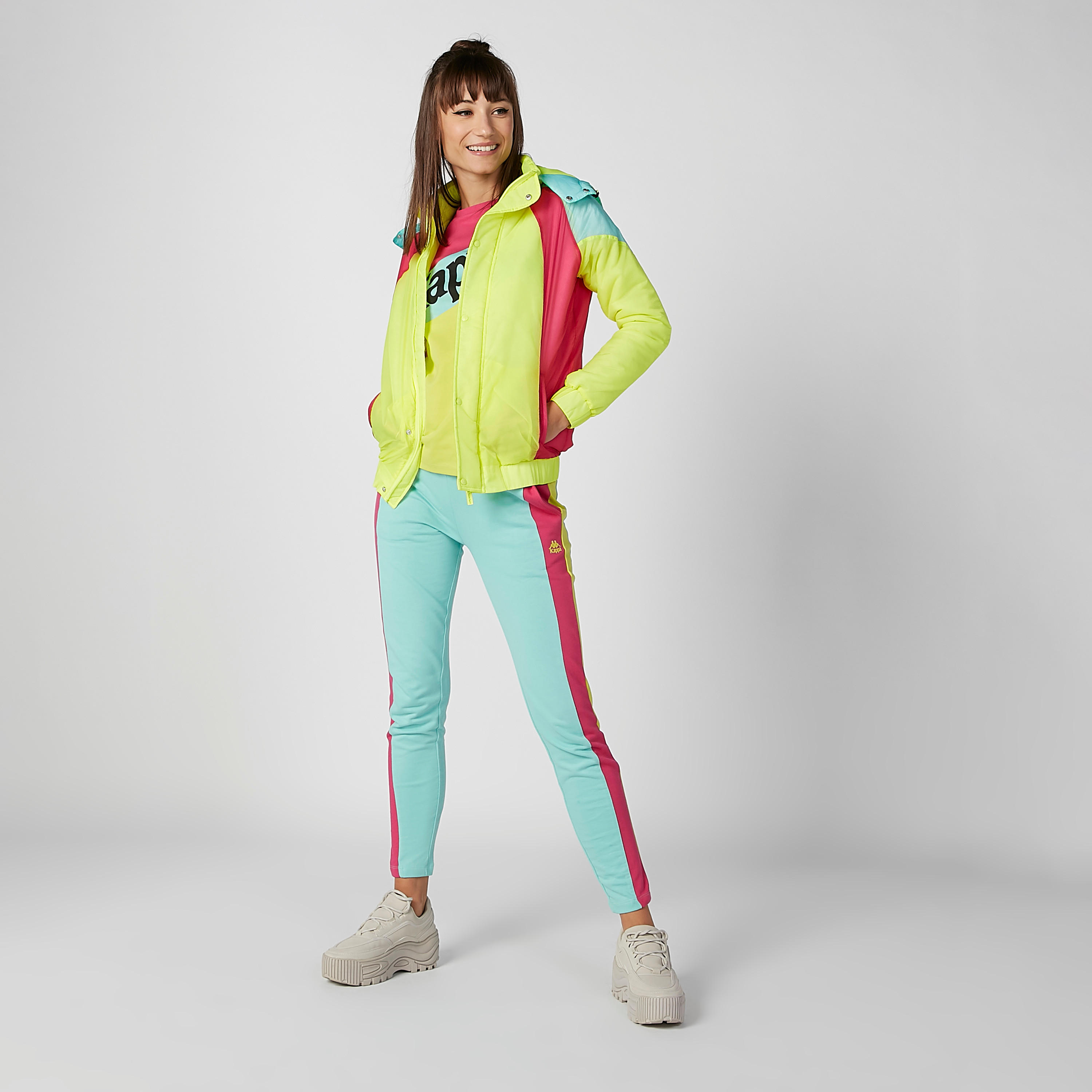 جاكيت مستدام بنمط كتل الألوان بقبّعة وأكمام طويلة من كابا -women-clothing-sportswearandactivewear-coatsandjackets-jackets-image-4