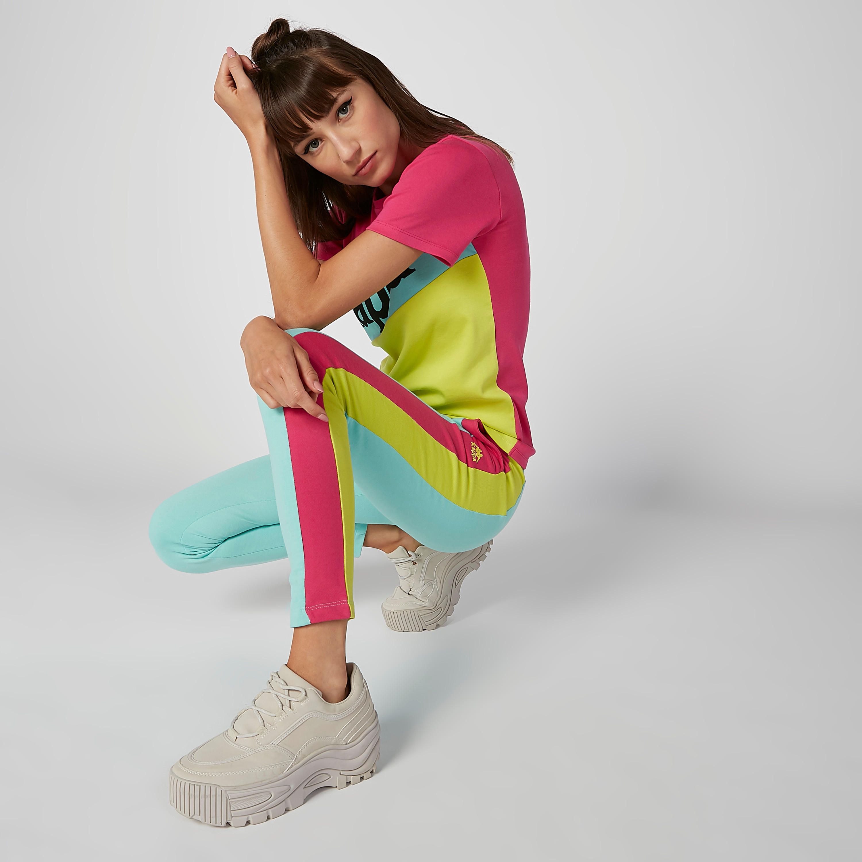 بنطلون مستدام بنمط كتل الألوان بجيوب من كابا -women-clothing-sportswearandactivewear-bottoms-image-1