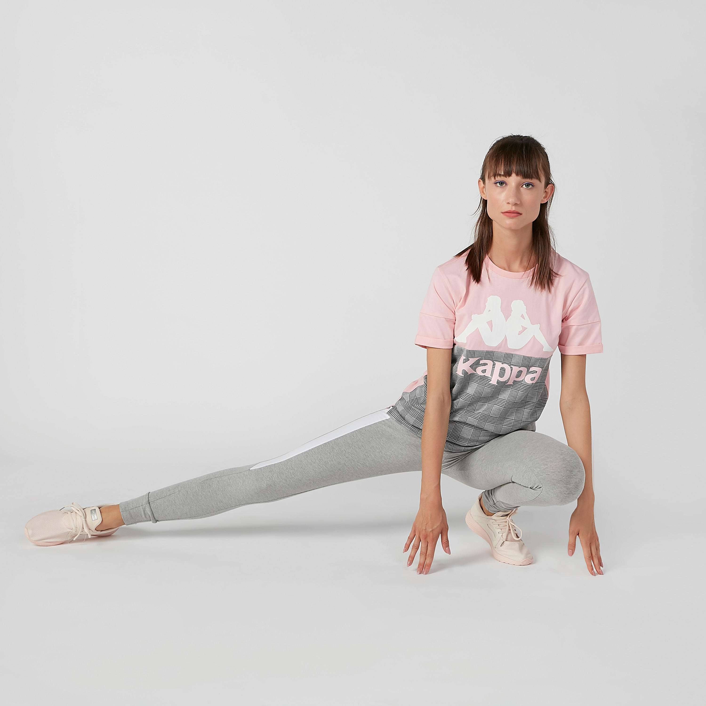 تيشيرت بياقة مستديرة وأكمام قصيرة وطبعات من كابا-women-clothing-sportswearandactivewear-tshirtsandvests-image-5