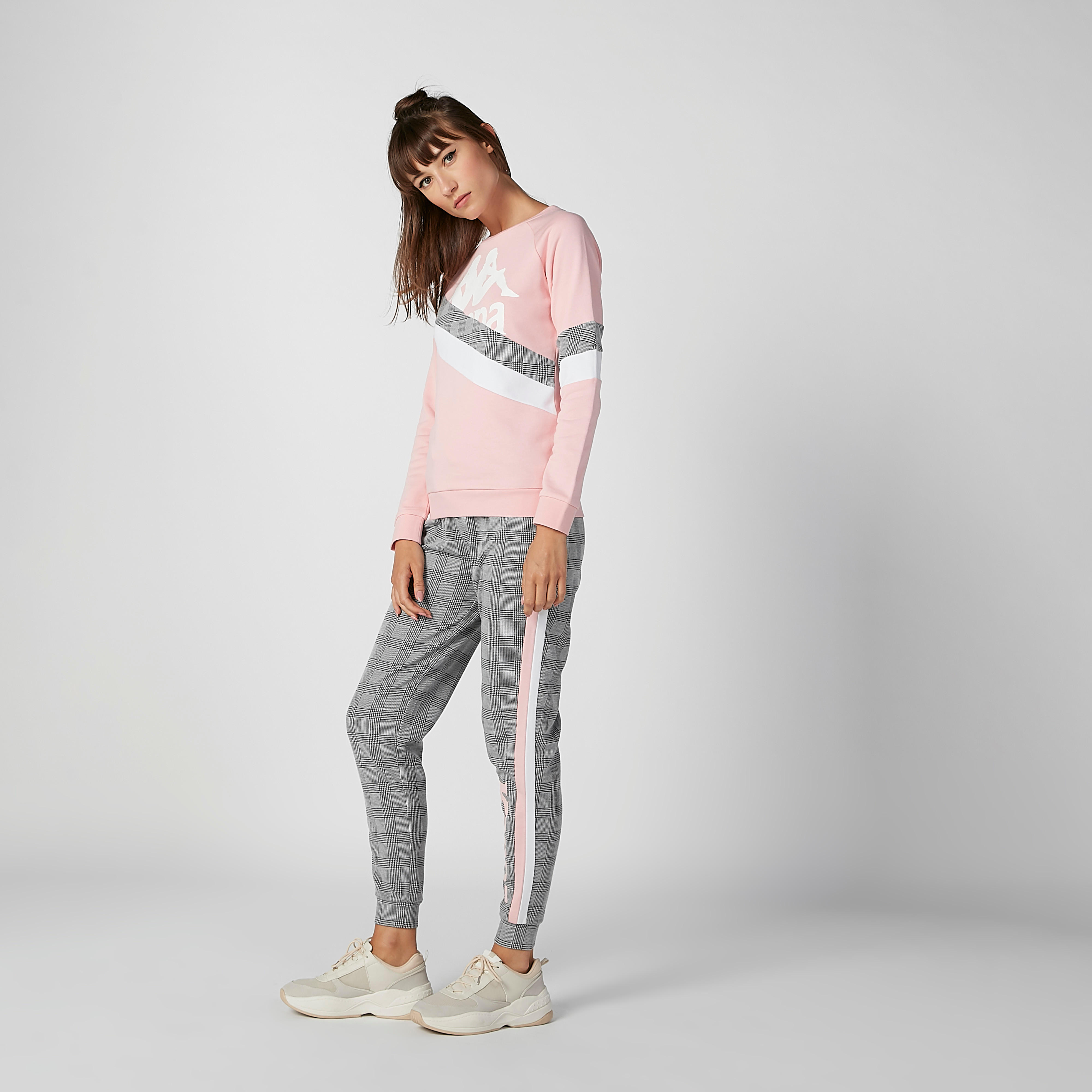 سويت شيرت مستدام بأكمام طويلة وطبعات من كابا -women-clothing-sportswearandactivewear-hoodiesandsweatshirts-image-2