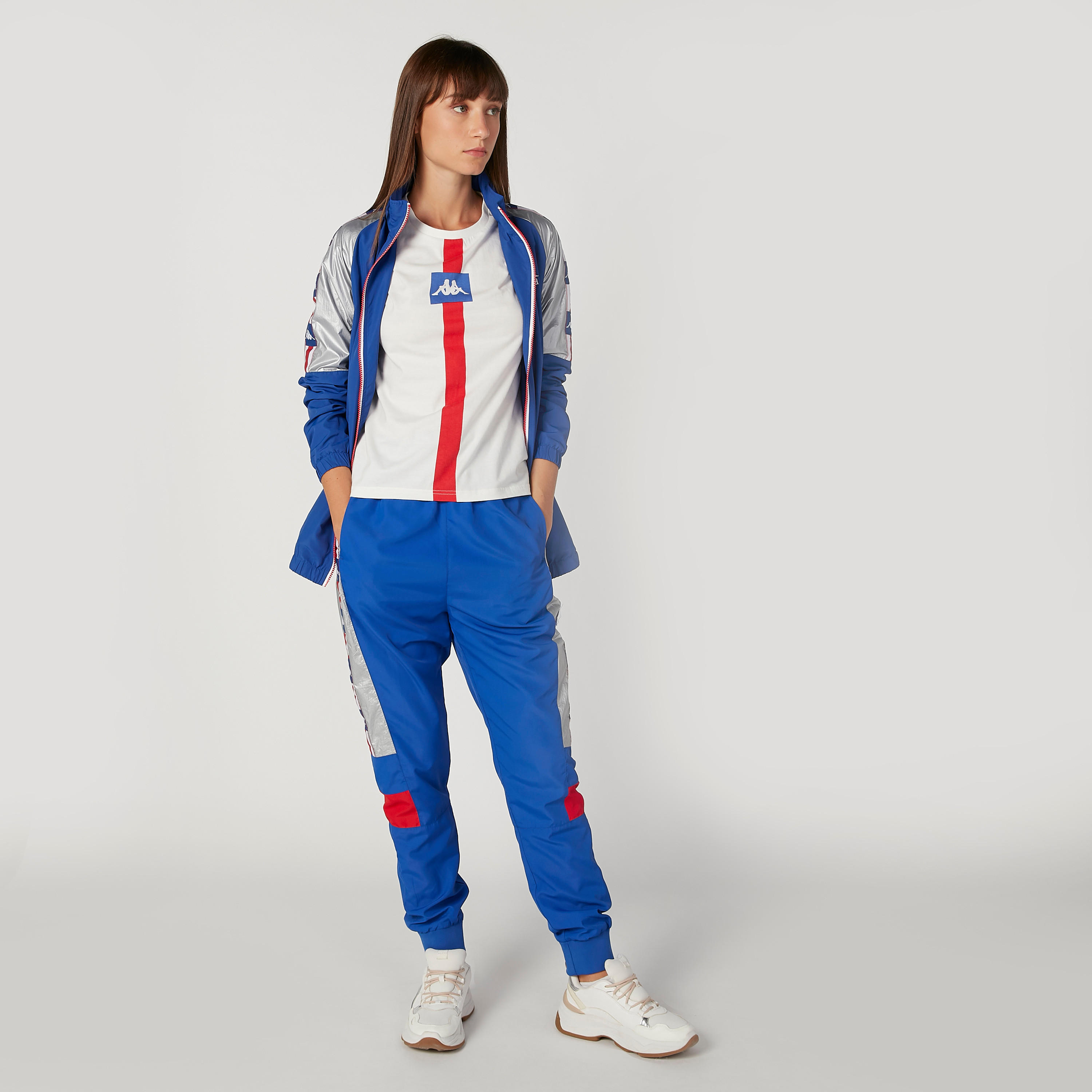 تيشيرت بياقة مستديرة وأكمام قصيرة وطبعات من كابا-women-clothing-sportswearandactivewear-tshirtsandvests-image-4