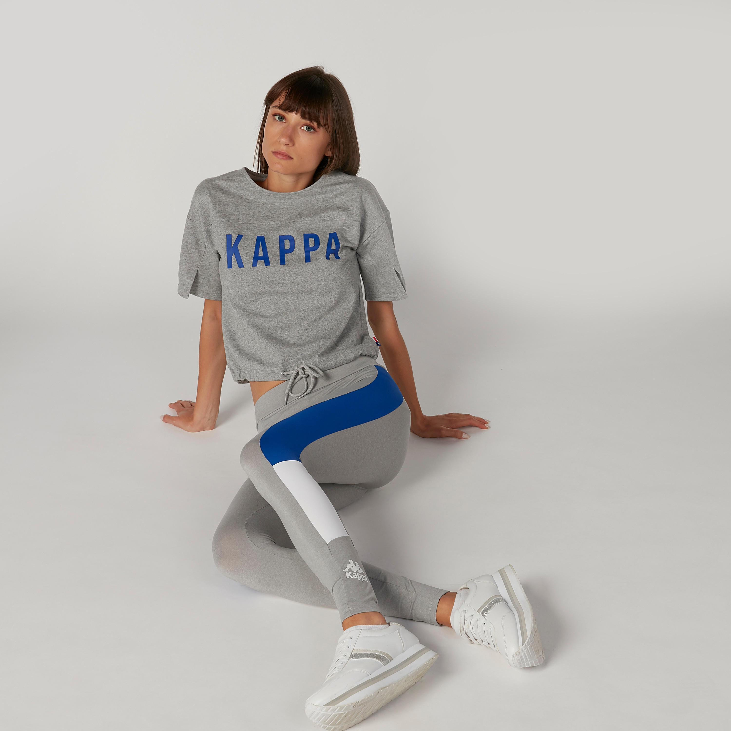 تيشيرت بياقة مستديرة وأكمام قصيرة وطبعات من كابا-women-clothing-sportswearandactivewear-tshirtsandvests-image-4