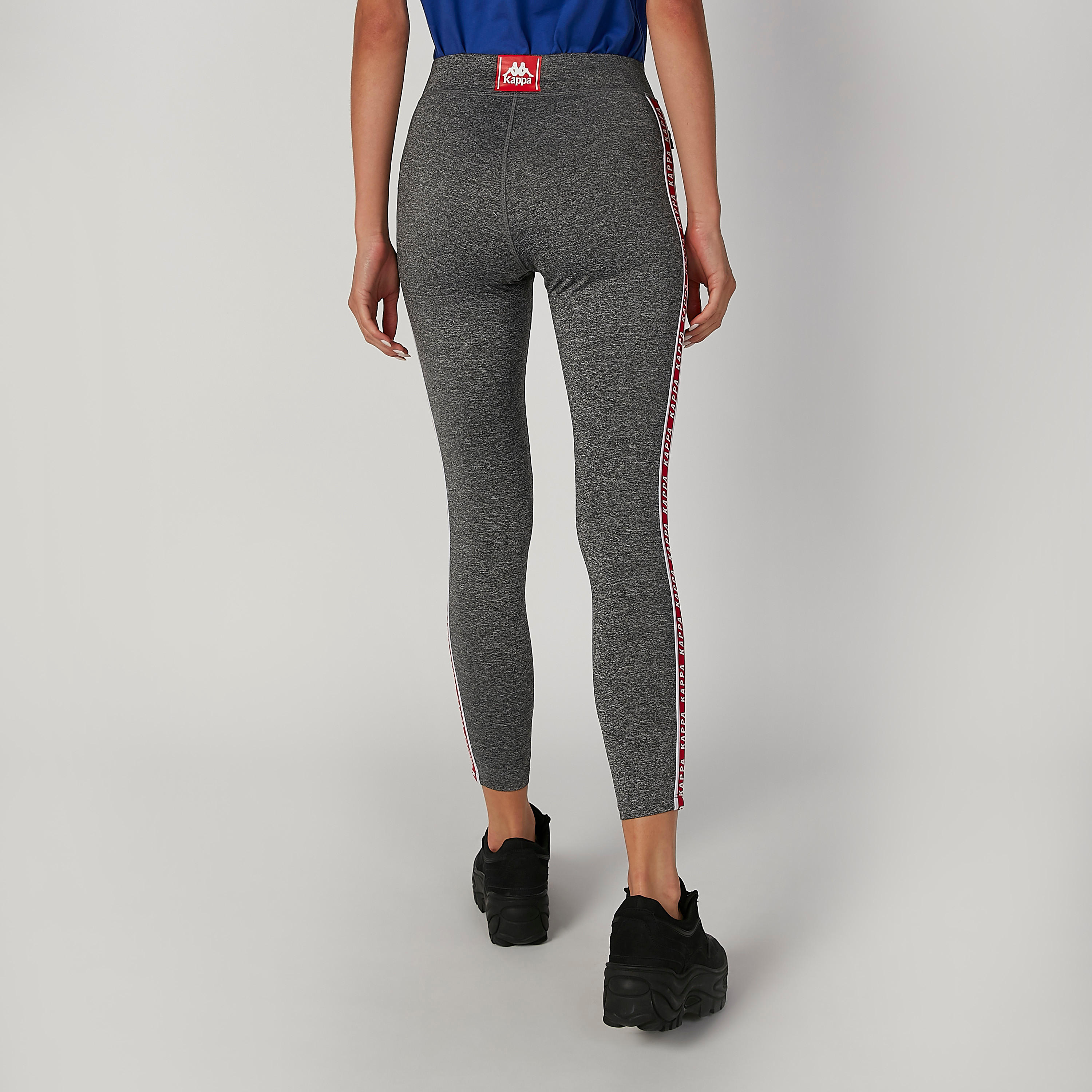 بنطلون ليقنز مستدام بقصّة سكيني وخصر متوسط الارتفاع وطبعات من كابا-women-clothing-sportswearandactivewear-bottoms-image-2