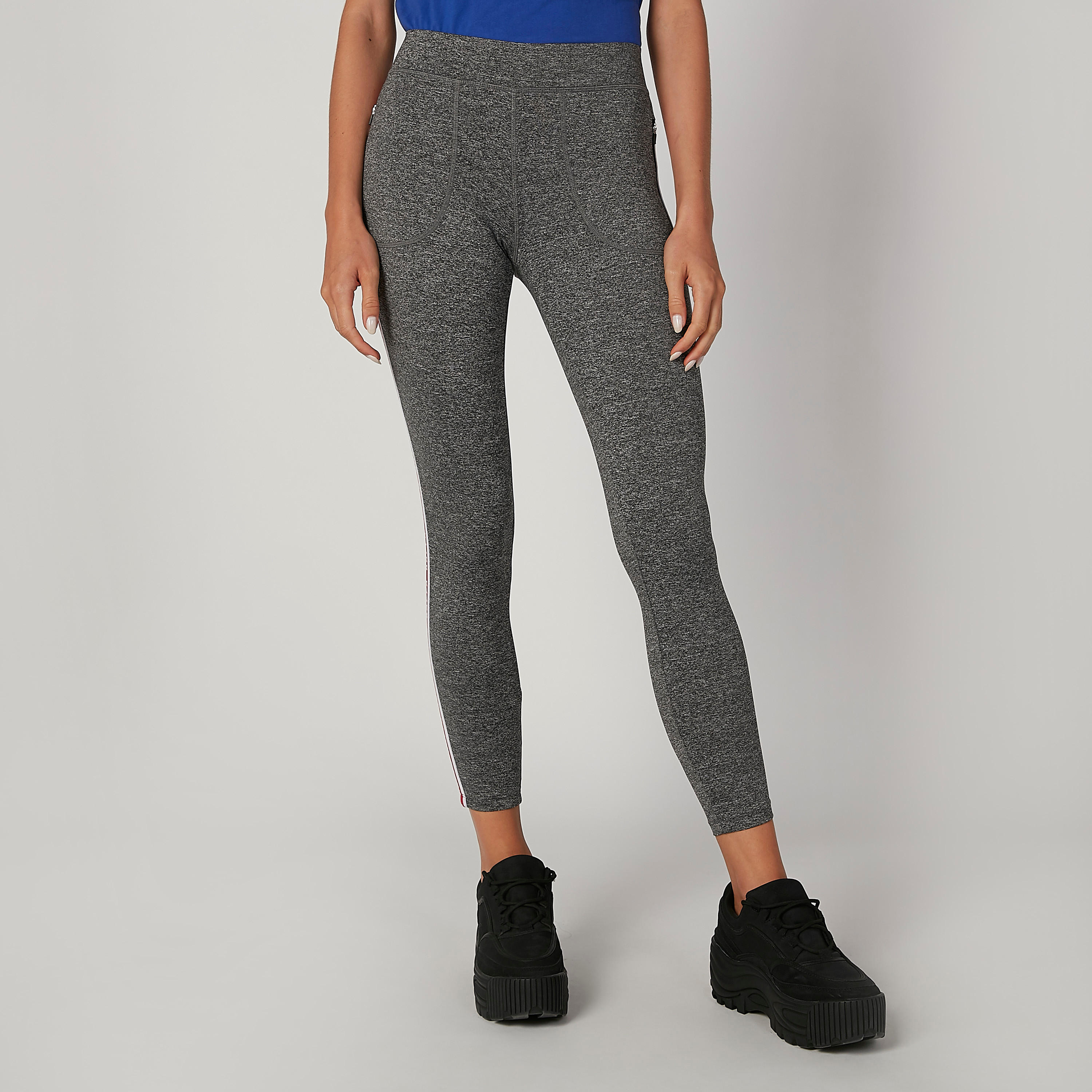 بنطلون ليقنز مستدام بقصّة سكيني وخصر متوسط الارتفاع وطبعات من كابا-women-clothing-sportswearandactivewear-bottoms-image-3