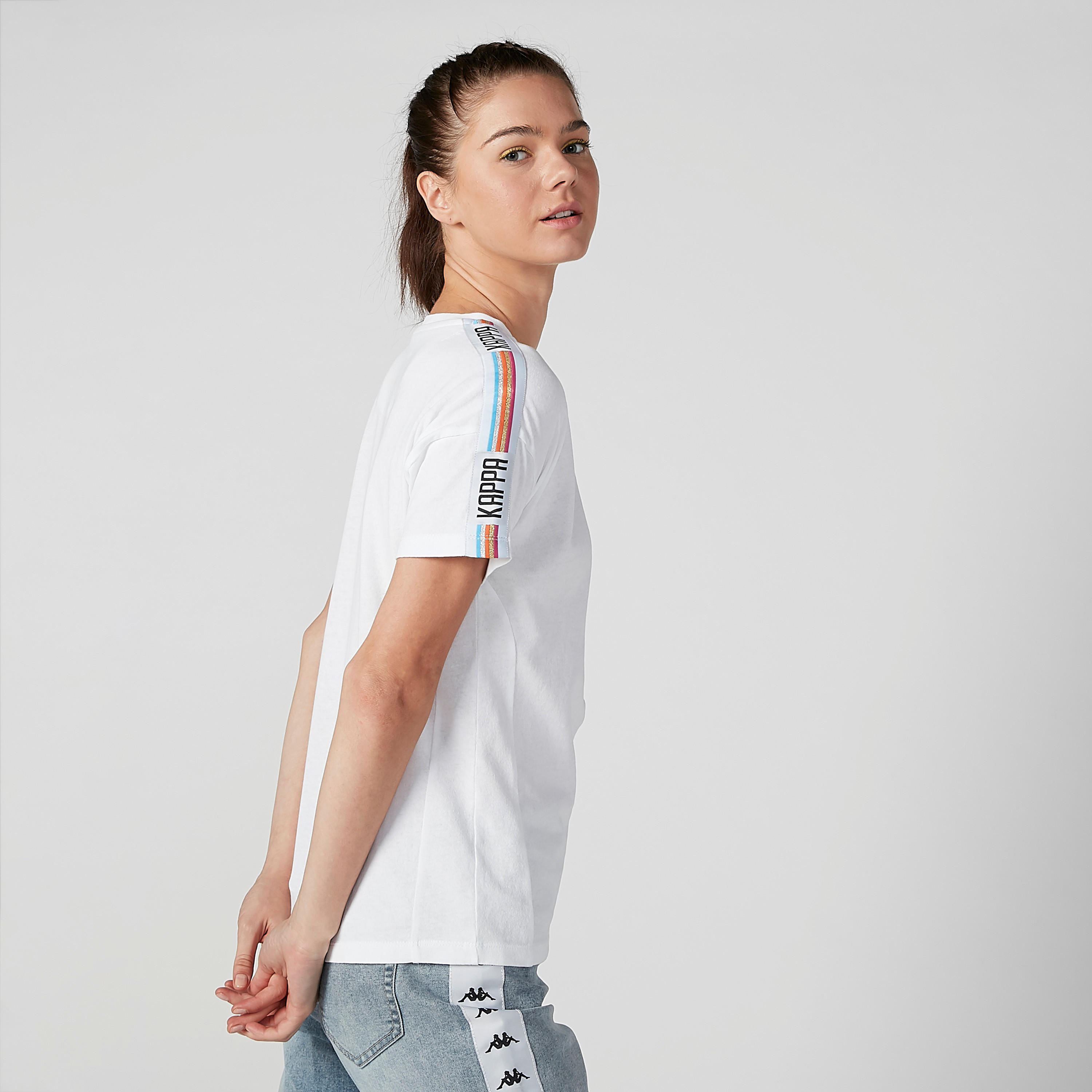 تيشيرت بياقة مستديرة وأكمام قصيرة وتفاصيل شريطة من كابا-women-clothing-sportswearandactivewear-tshirtsandvests-image-4