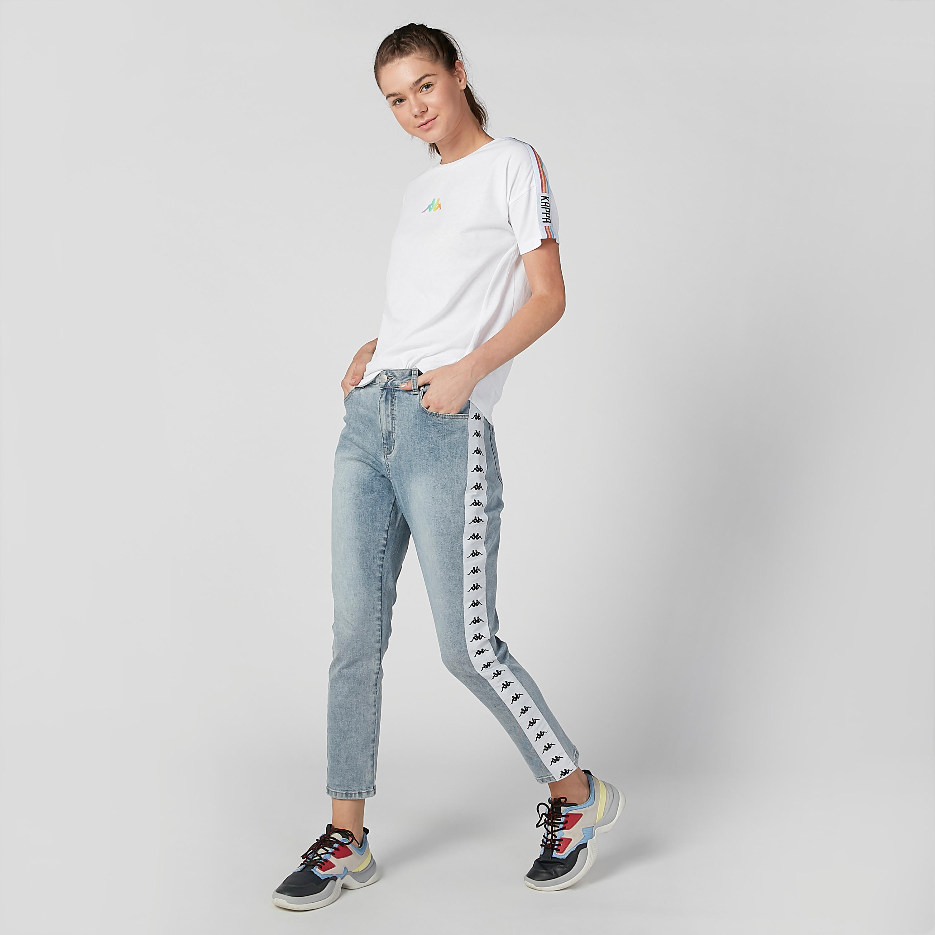 تيشيرت بياقة مستديرة وأكمام قصيرة وتفاصيل شريطة من كابا-women-clothing-sportswearandactivewear-tshirtsandvests-image-1